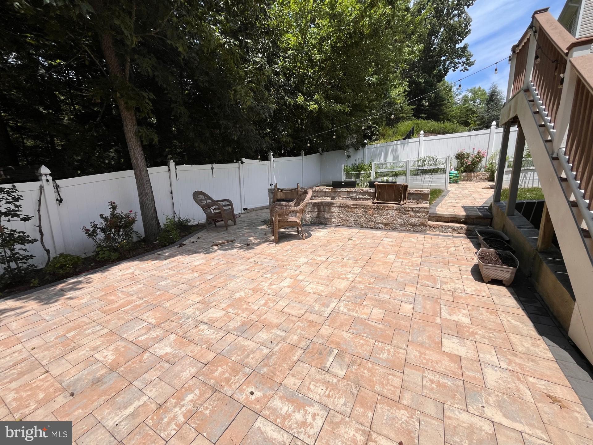 EAGLES POINTE - Residential Lease