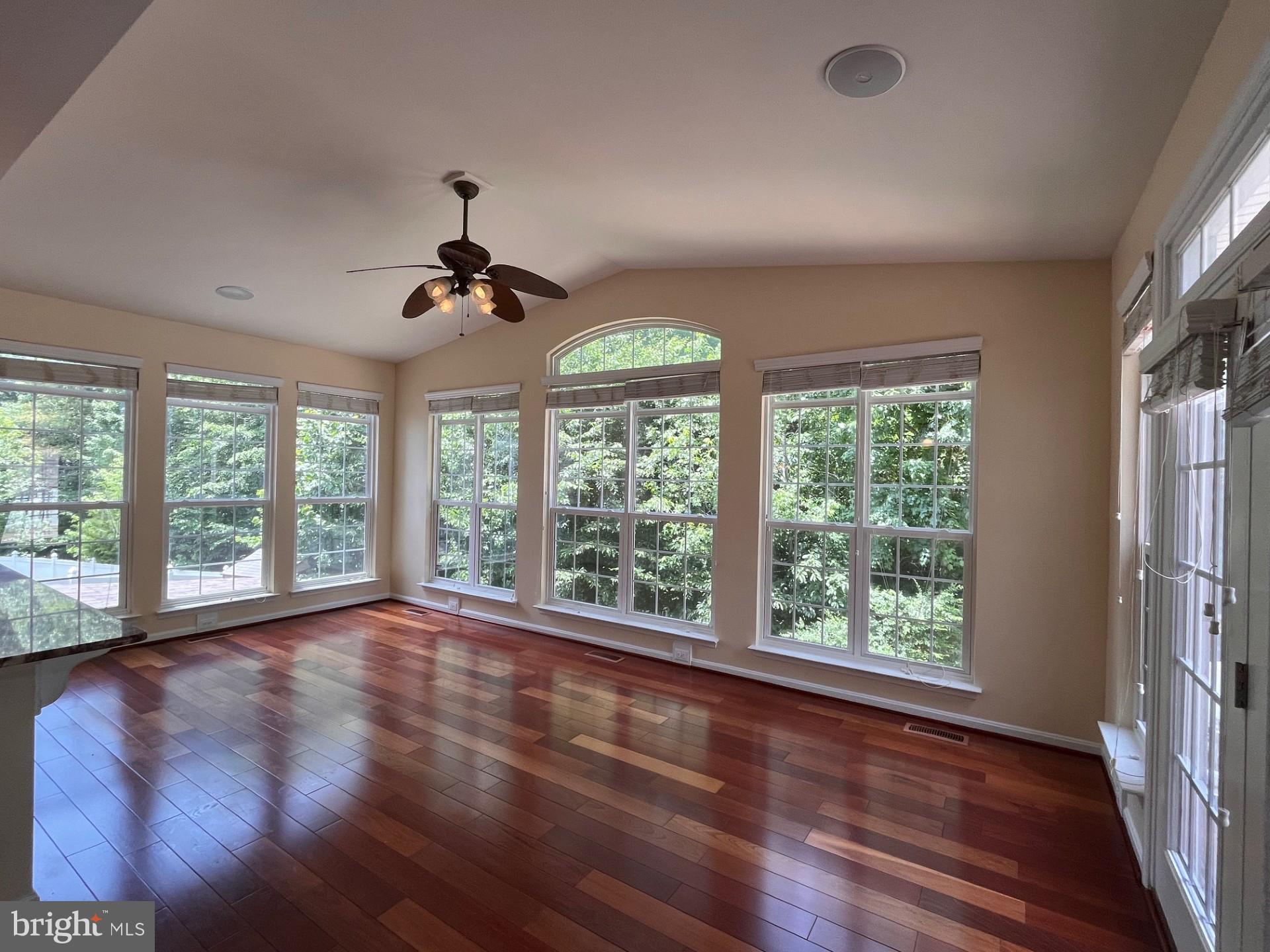 EAGLES POINTE - Residential Lease