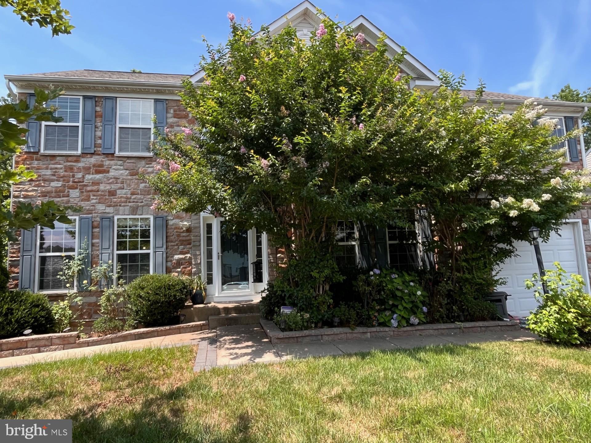 EAGLES POINTE - Residential Lease