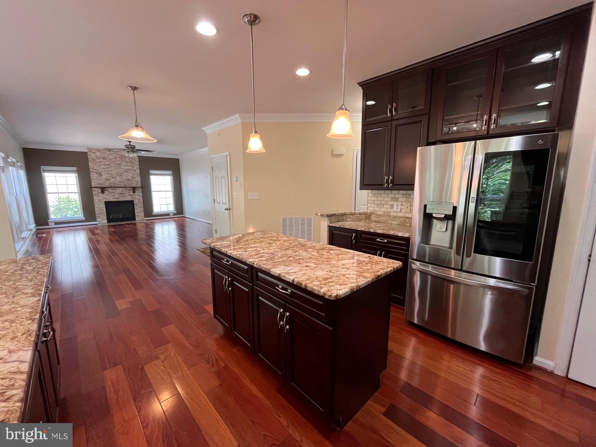 EAGLES POINTE - Residential Lease