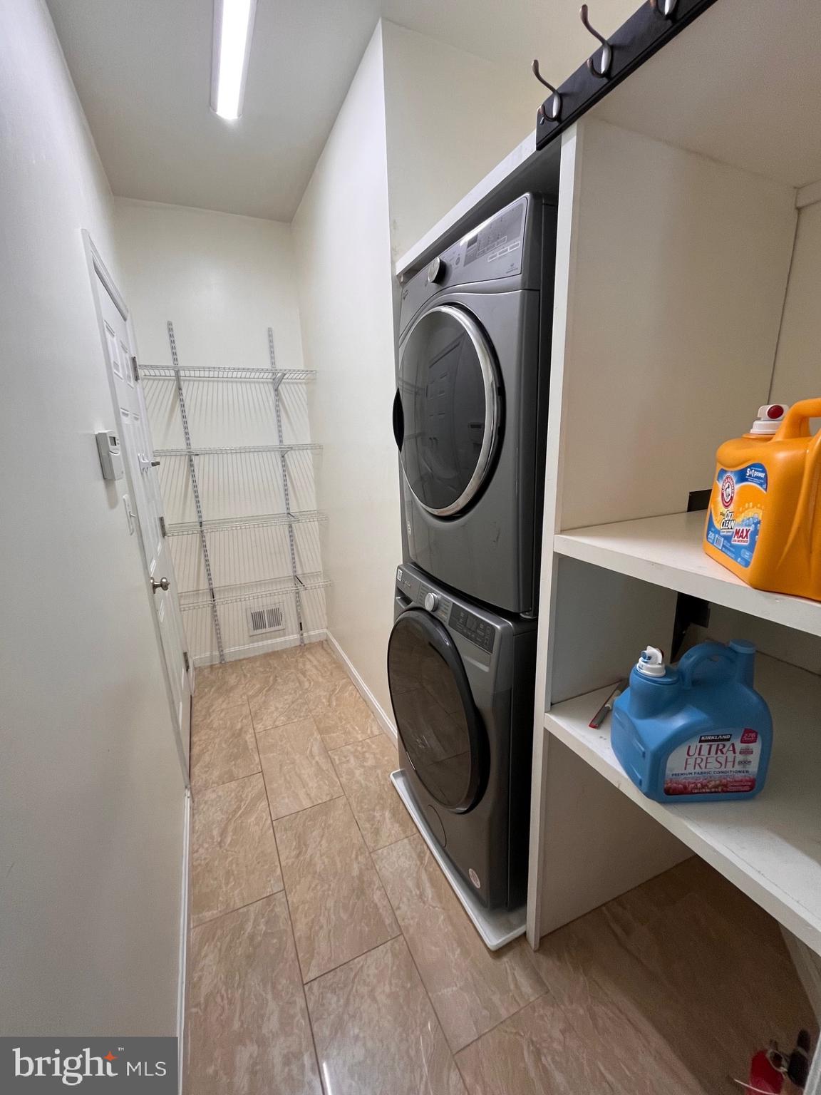 EAGLES POINTE - Residential Lease