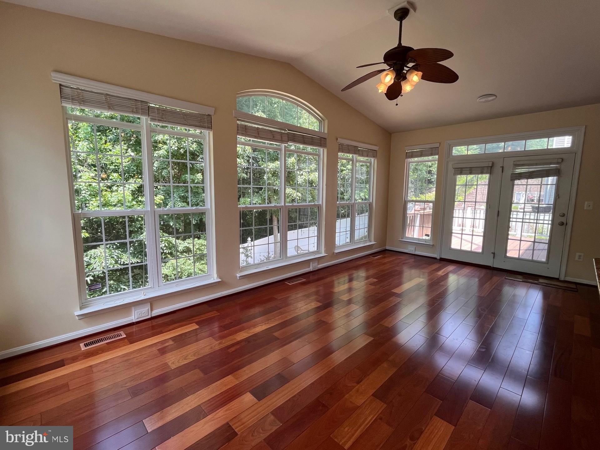 EAGLES POINTE - Residential Lease