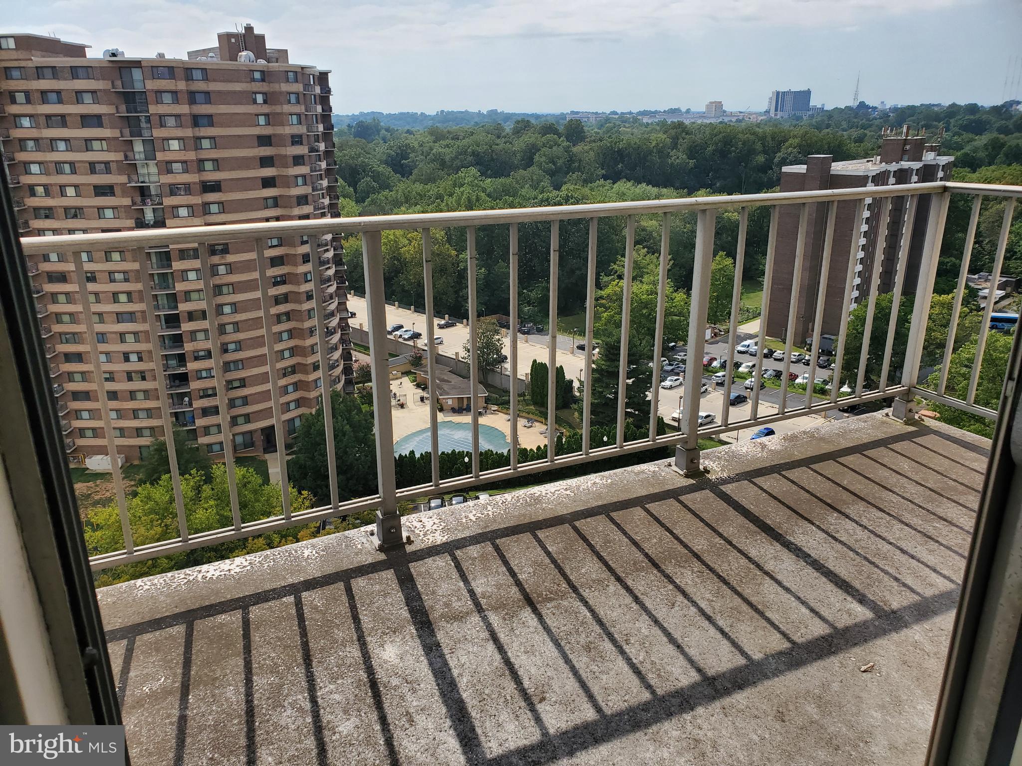 UNIVERSITY TOWERS CODM - Residential