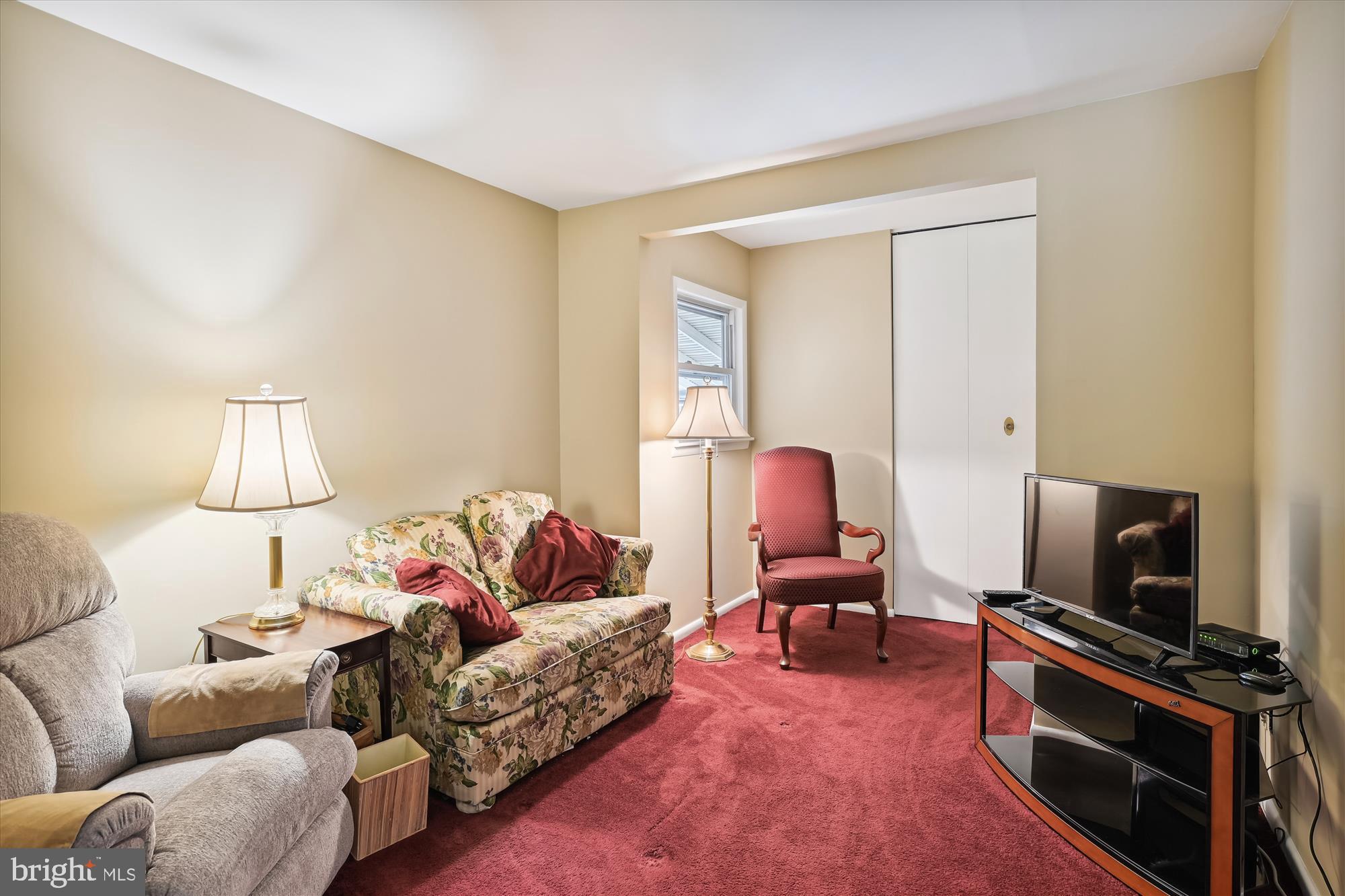 SUBURBIA - Residential