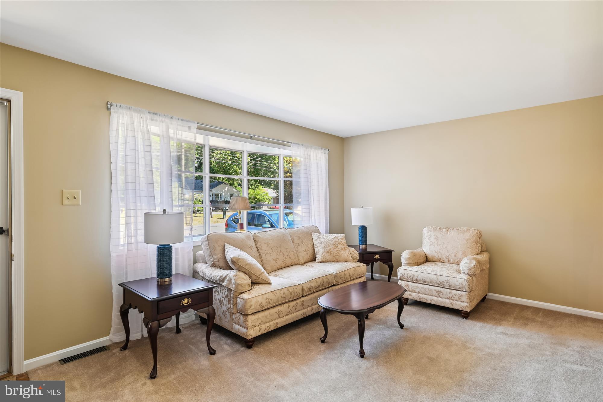 SUBURBIA - Residential