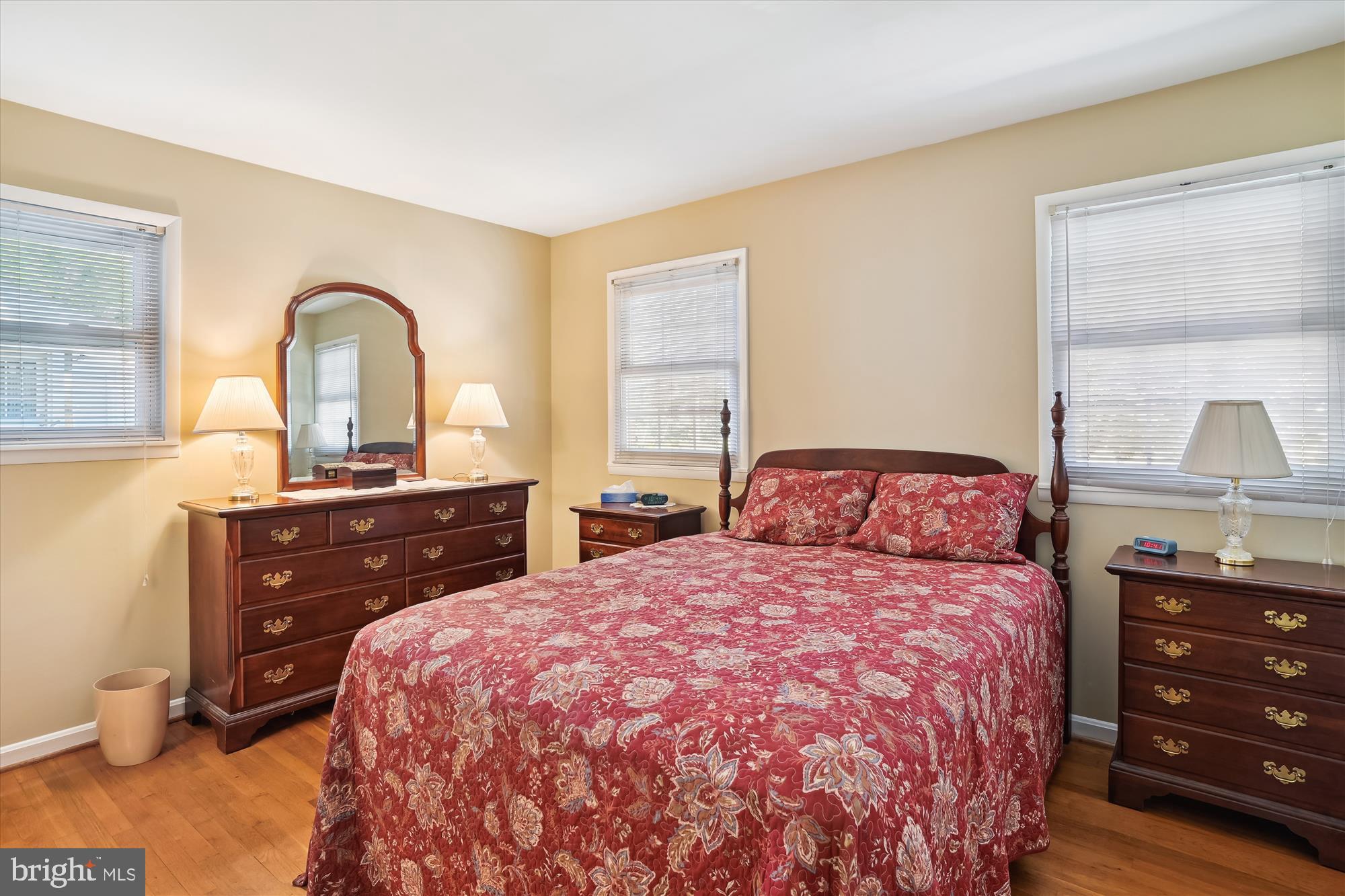 SUBURBIA - Residential