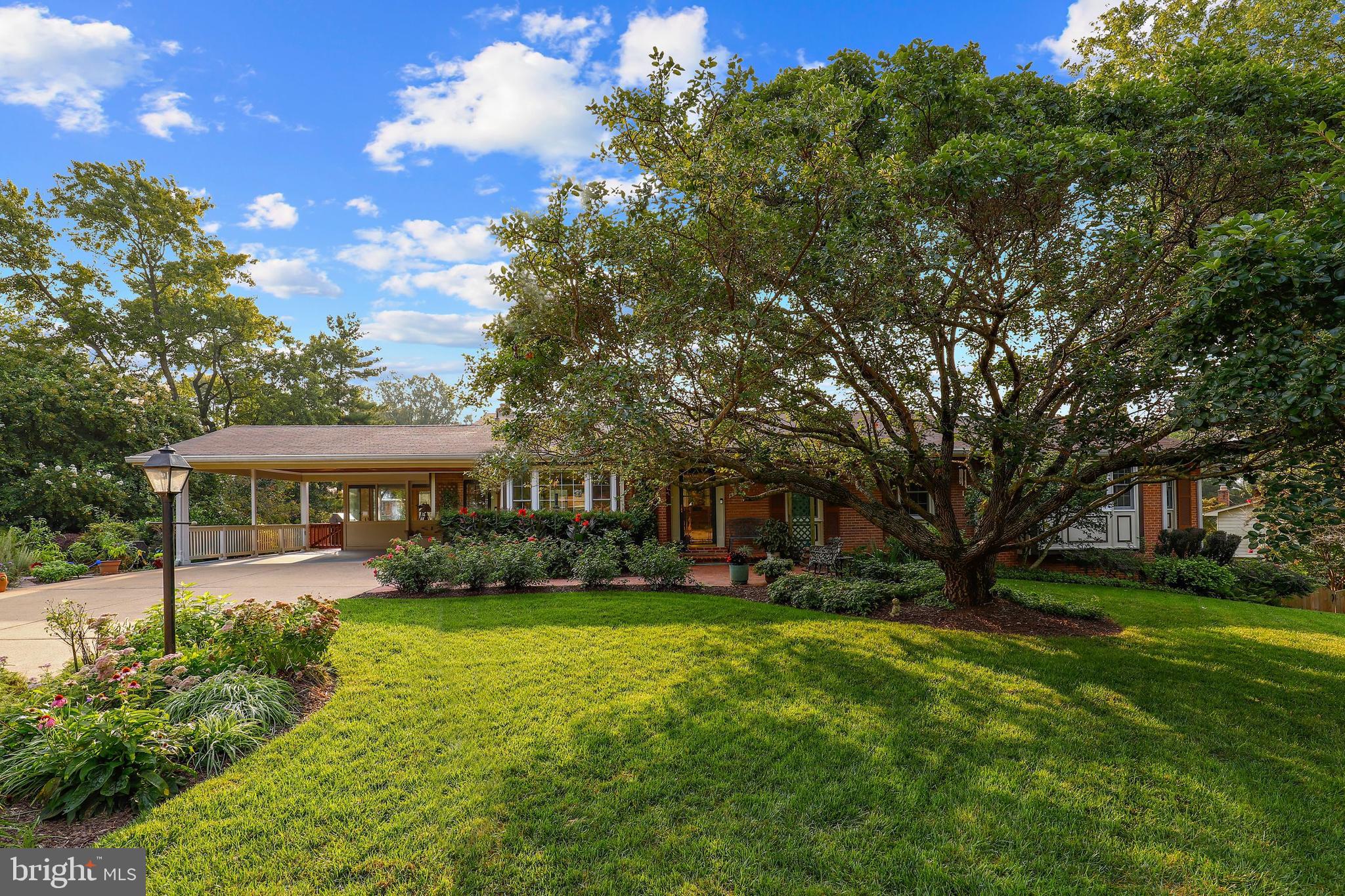 OAK HILL - Residential