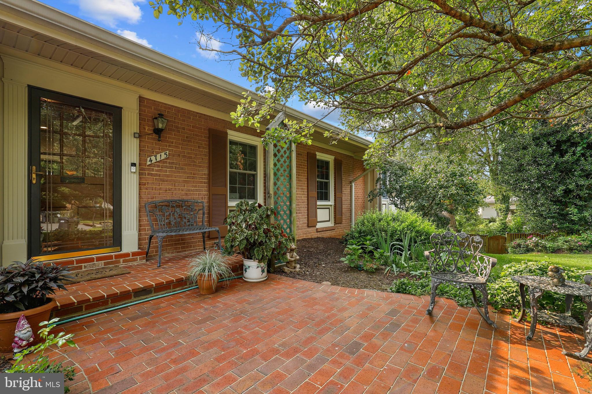 OAK HILL - Residential