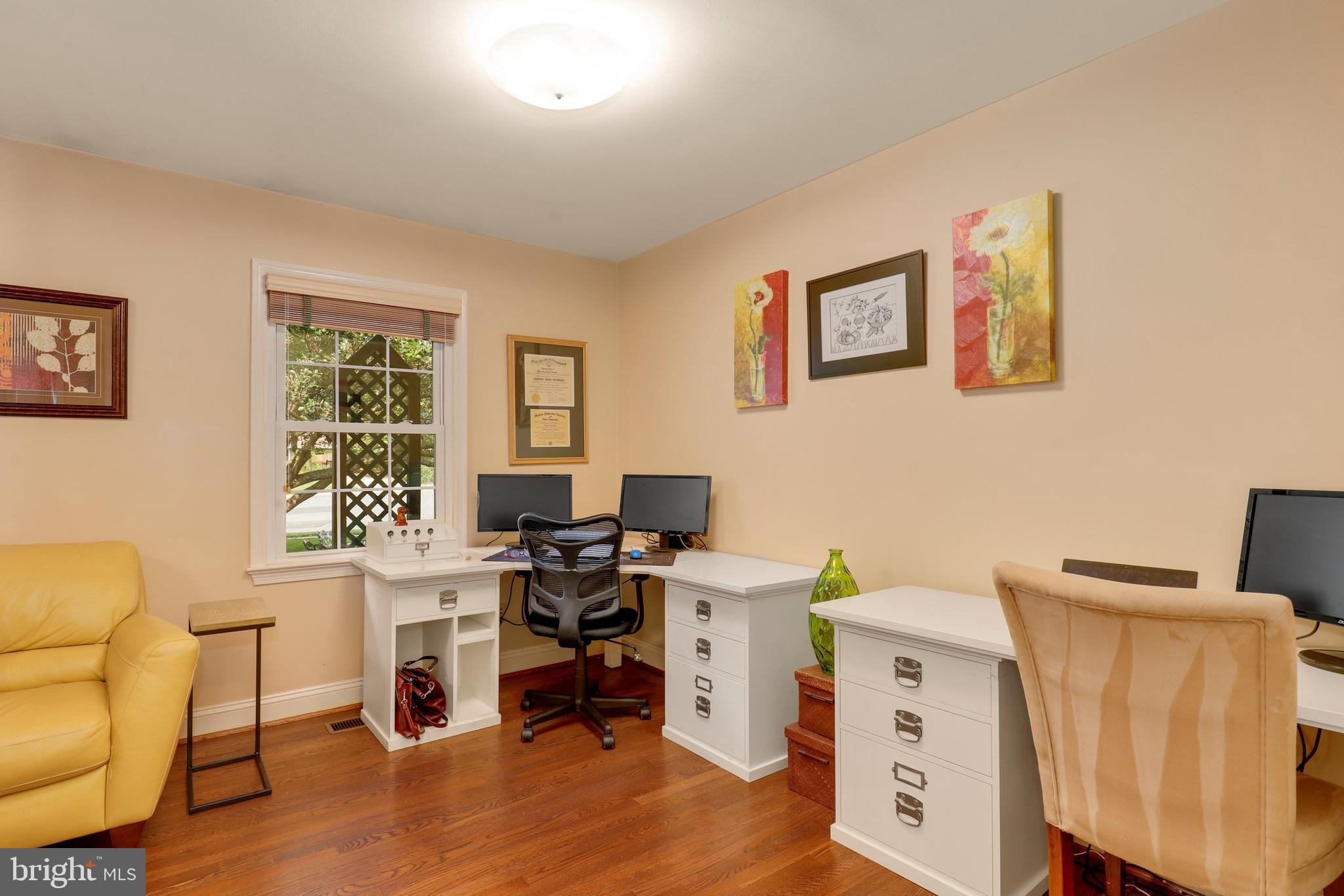 OAK HILL - Residential