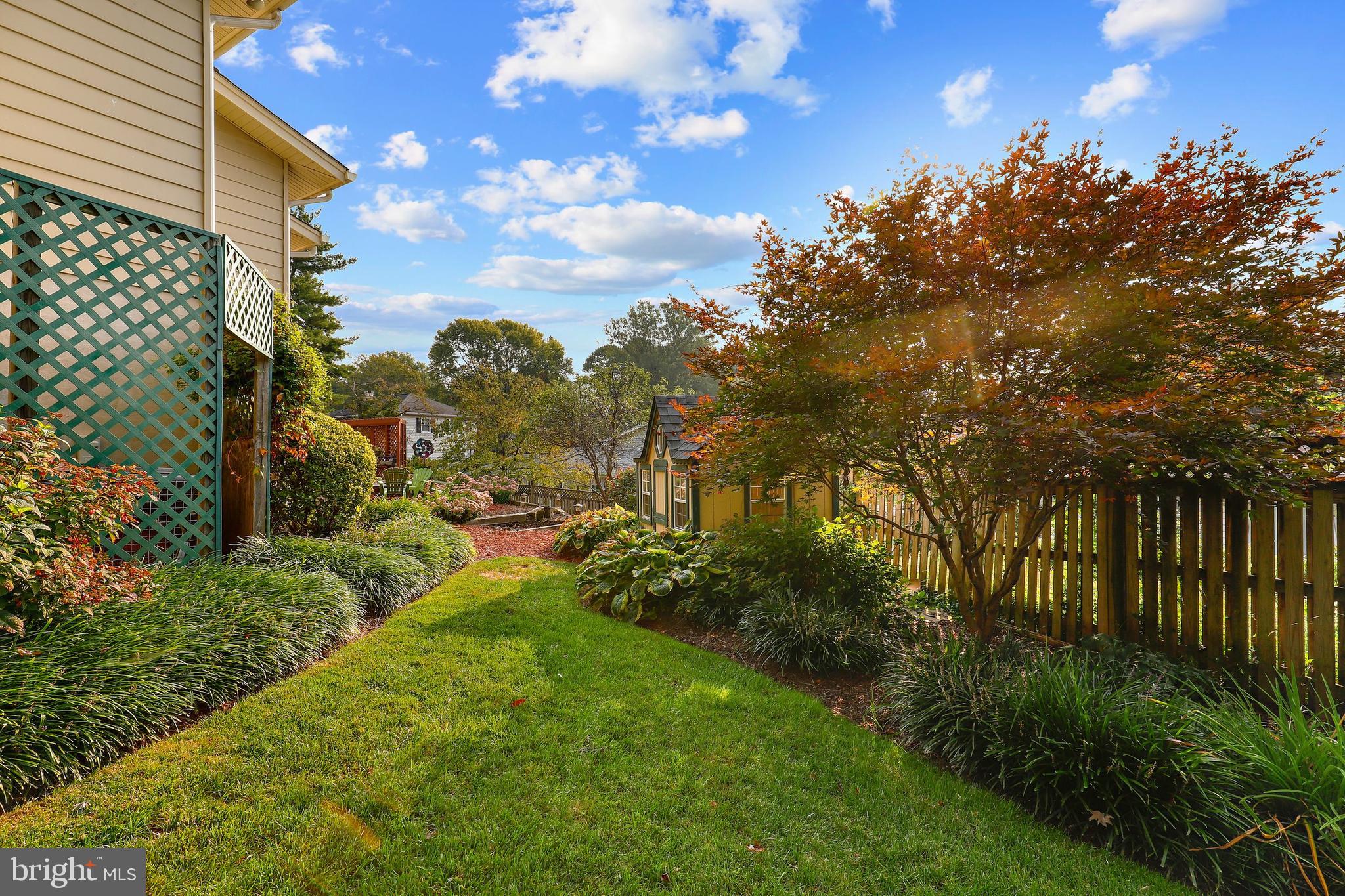 OAK HILL - Residential