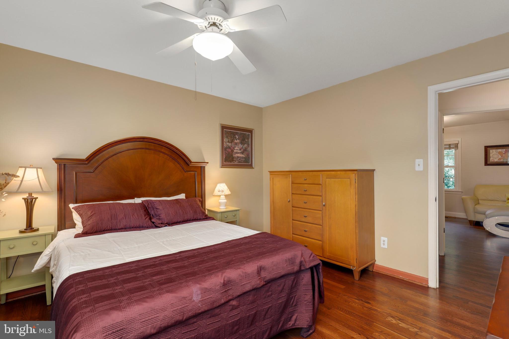 OAK HILL - Residential