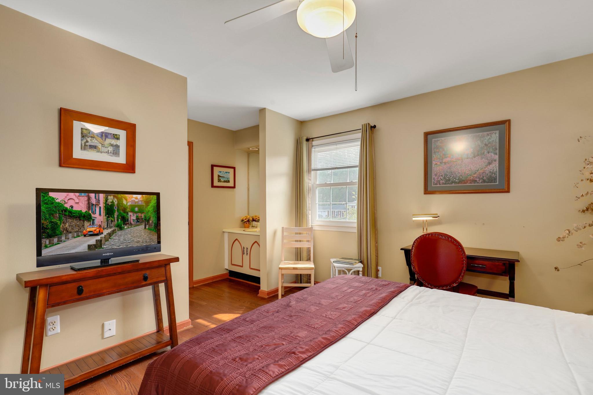 OAK HILL - Residential