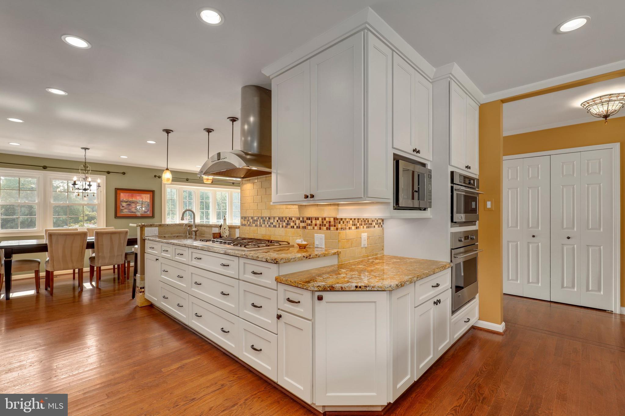 OAK HILL - Residential