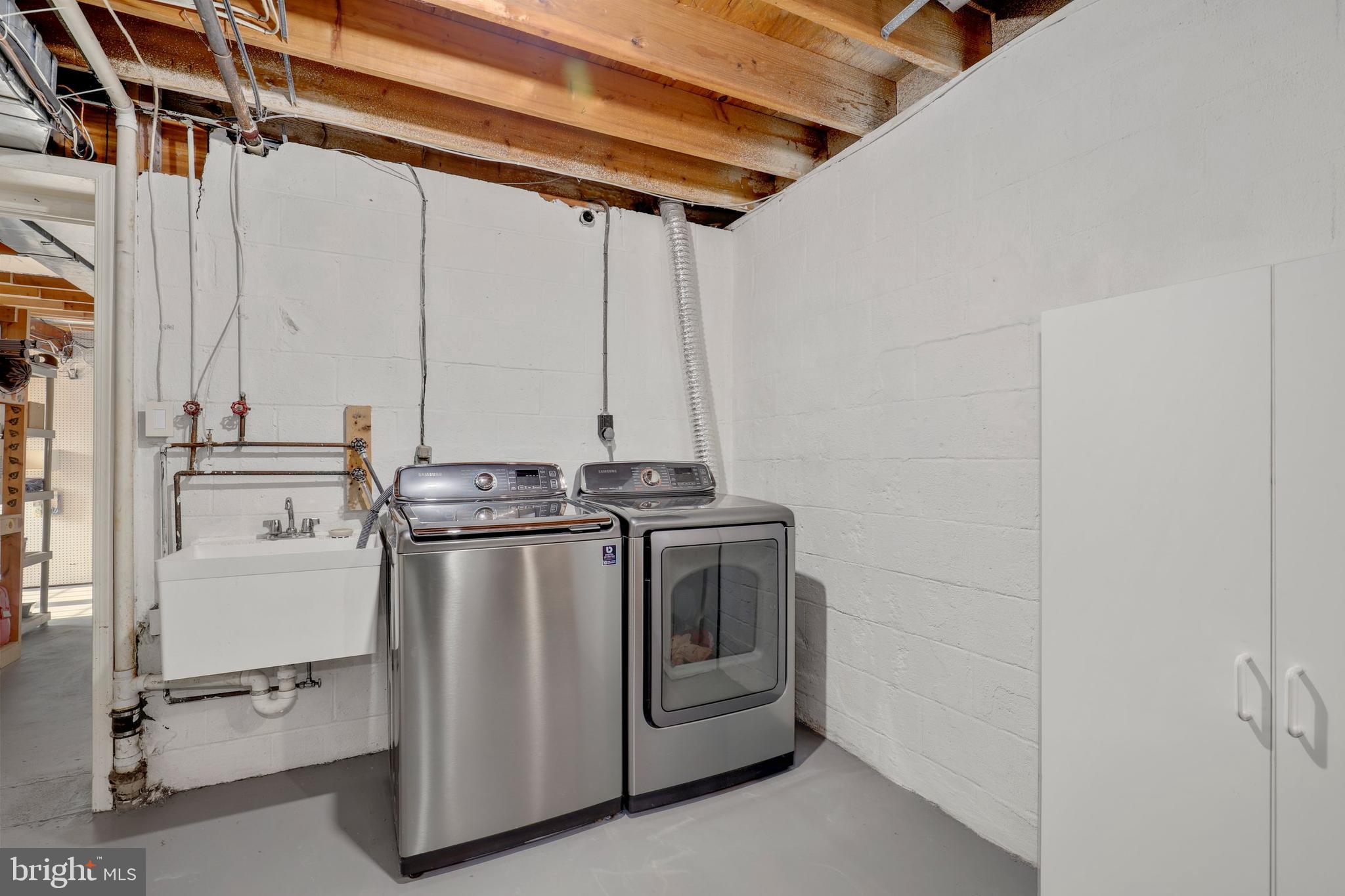 OAK HILL - Residential