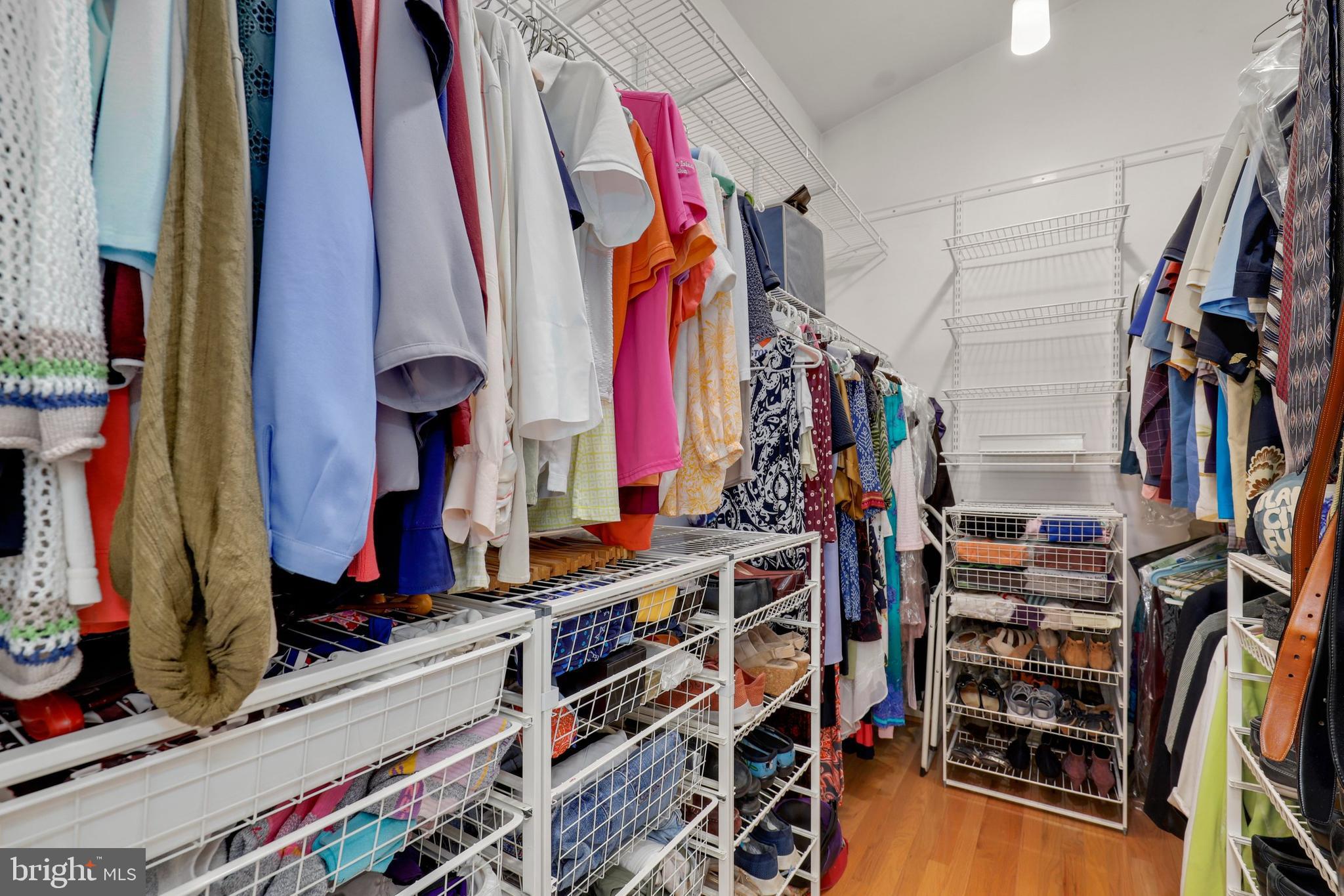 OAK HILL - Residential