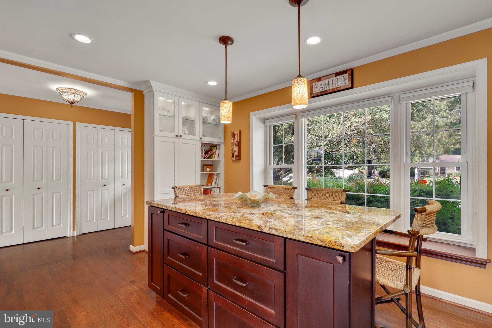 OAK HILL - Residential