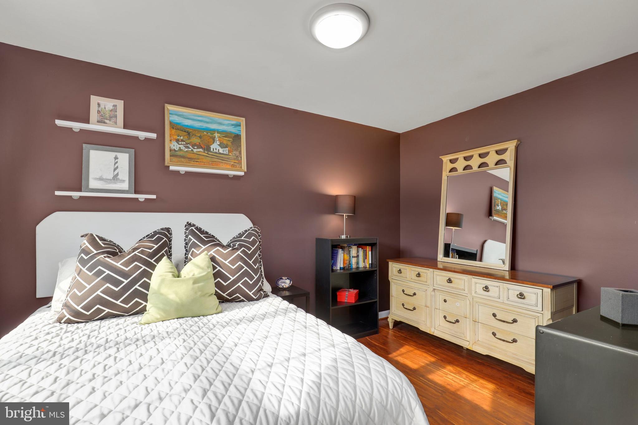 OAK HILL - Residential