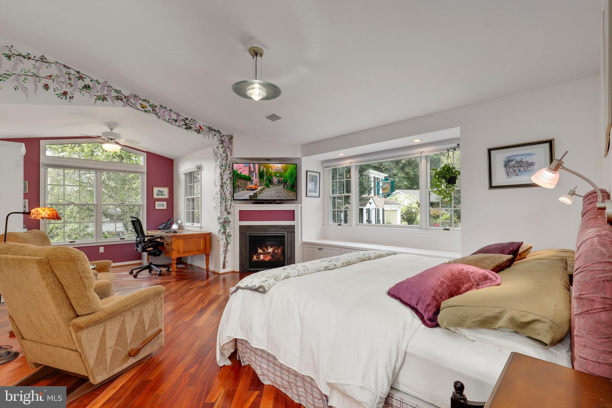 OAK HILL - Residential