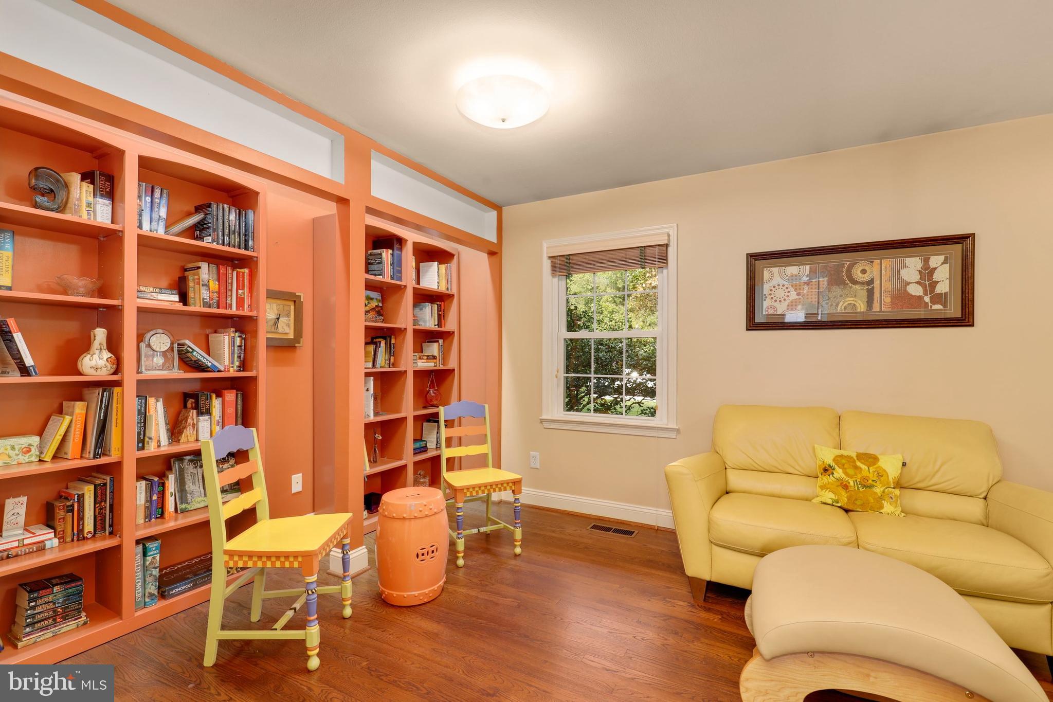 OAK HILL - Residential