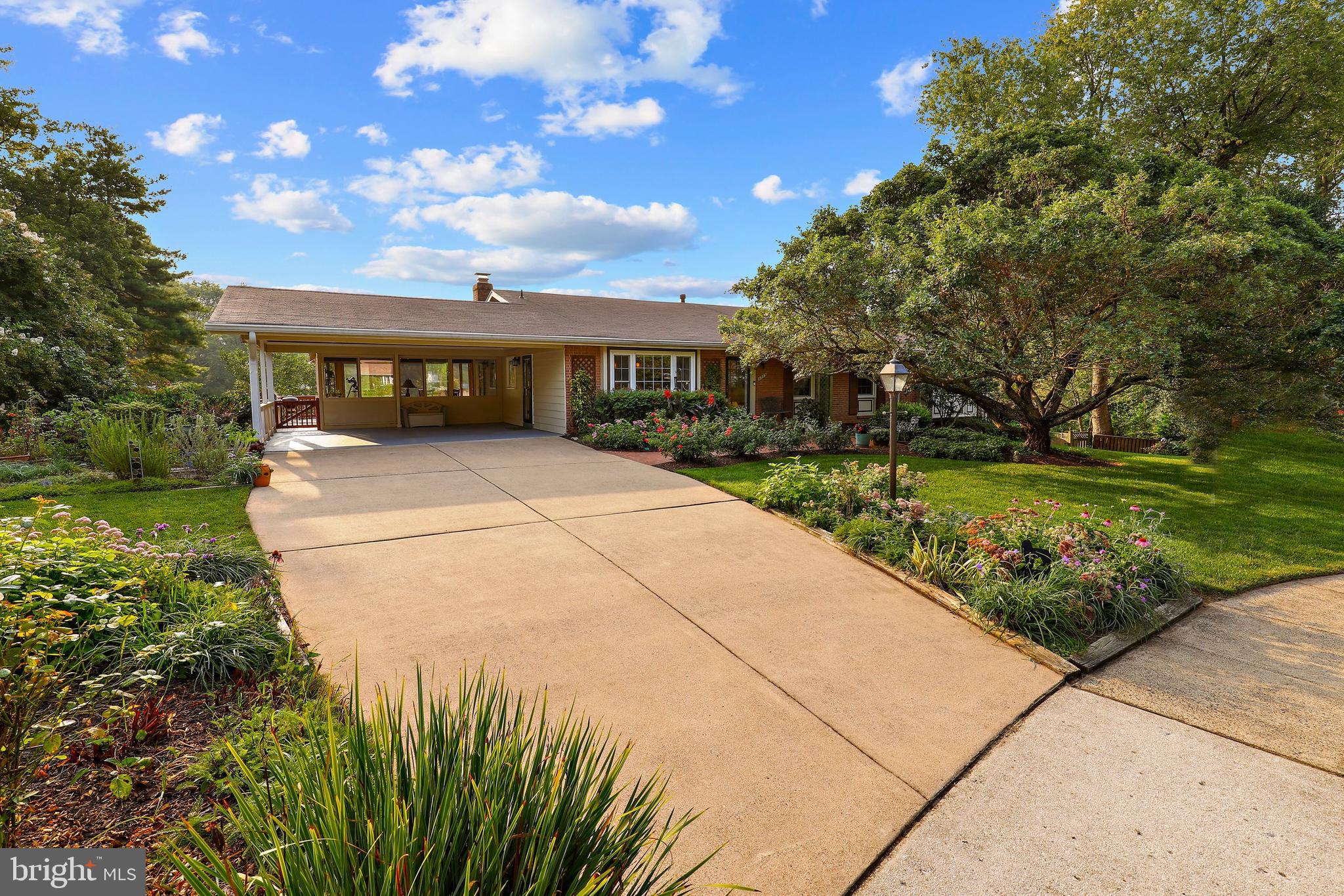 OAK HILL - Residential