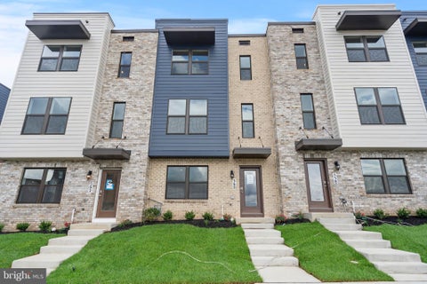 Townhouse For Rent - 560 Union Street<br/> Frederick County, FREDERICK, MD 21701
