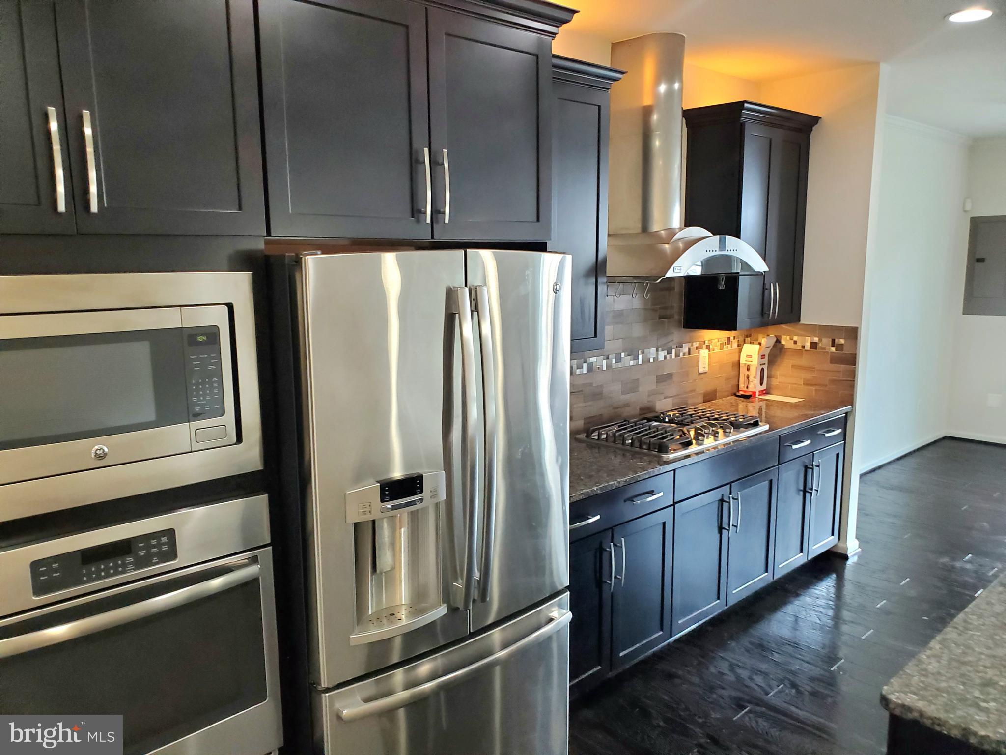 42318 BENFOLD SQUARE