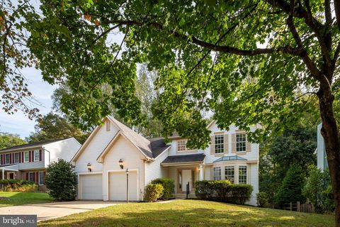 Photo of 6111 Dry Leaf Path, COLUMBIA, MD 21044 (MLS # MDHW2067428)