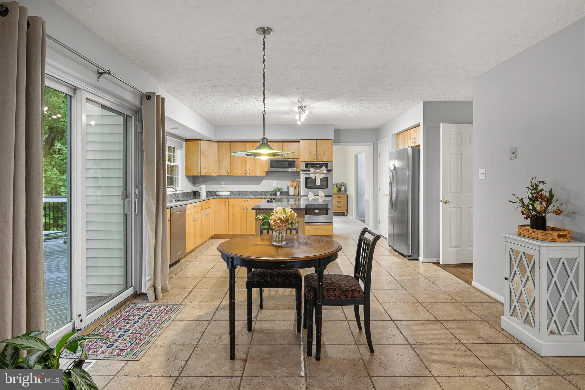 VILLAGE OF HICKORY RIDGE - Residential