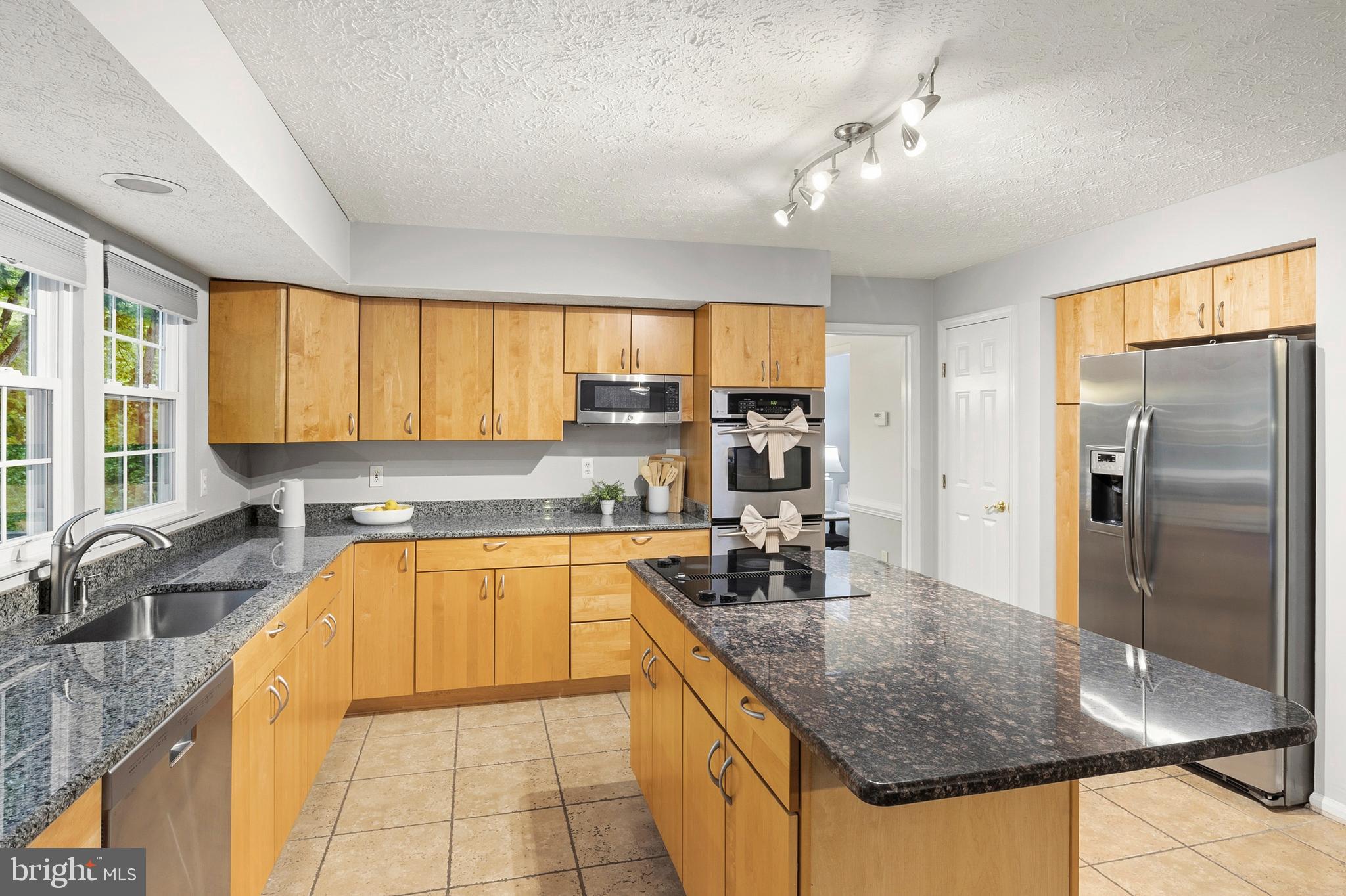 VILLAGE OF HICKORY RIDGE - Residential