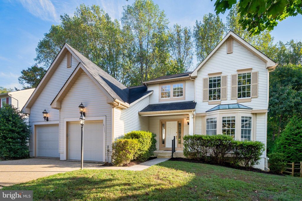 Photo of 6111 Dry Leaf Path, COLUMBIA, MD 21044 (MLS # MDHW2067428)