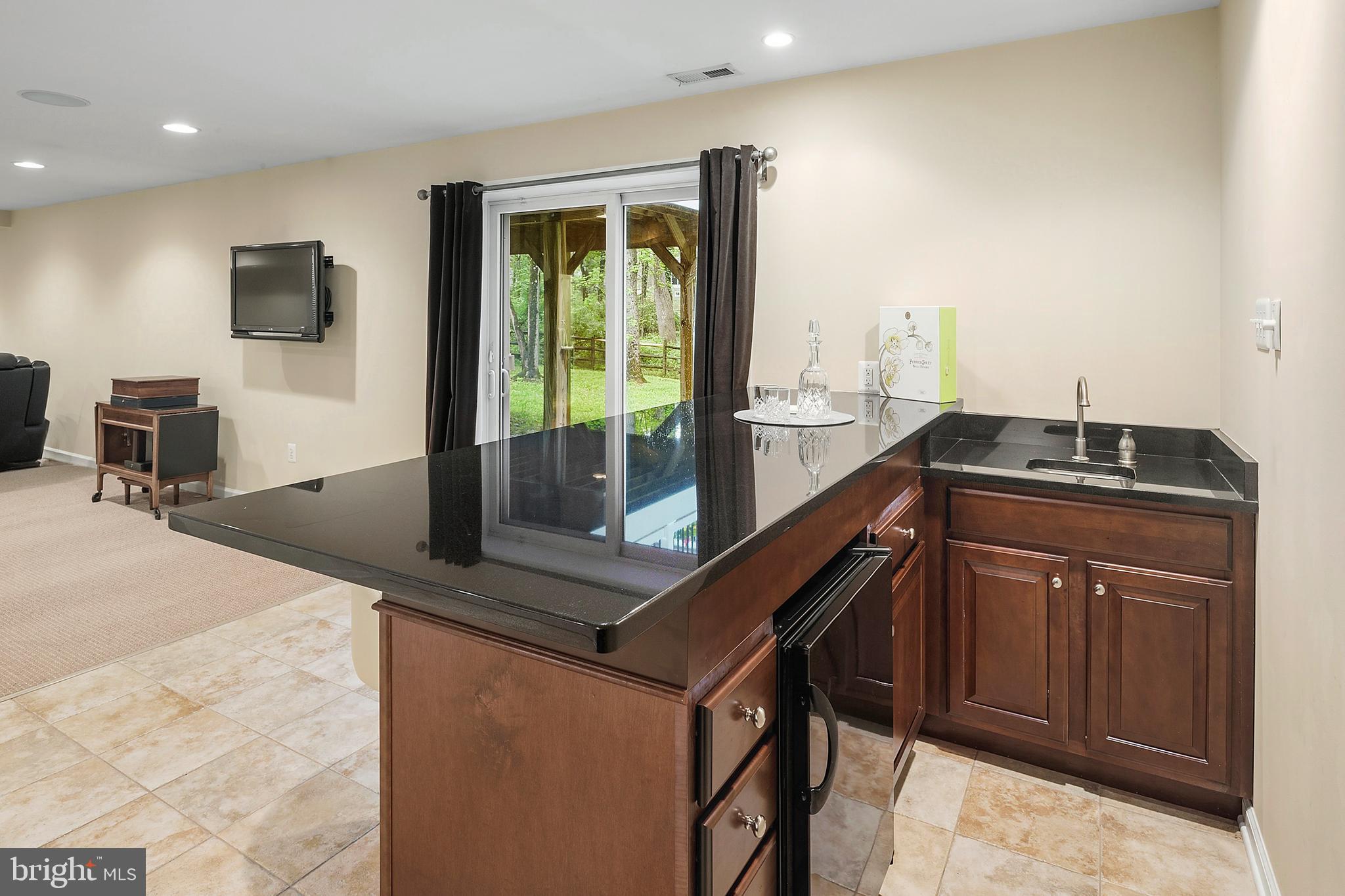 VILLAGE OF HICKORY RIDGE - Residential