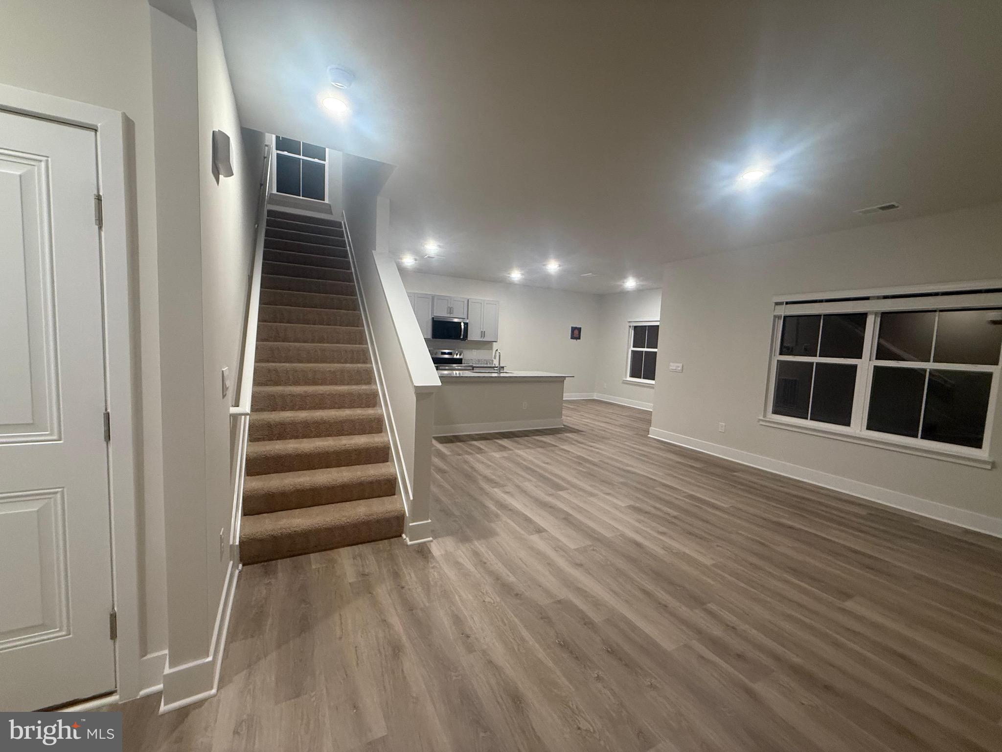 RETREAT AT WINDING CREEK - Residential Lease