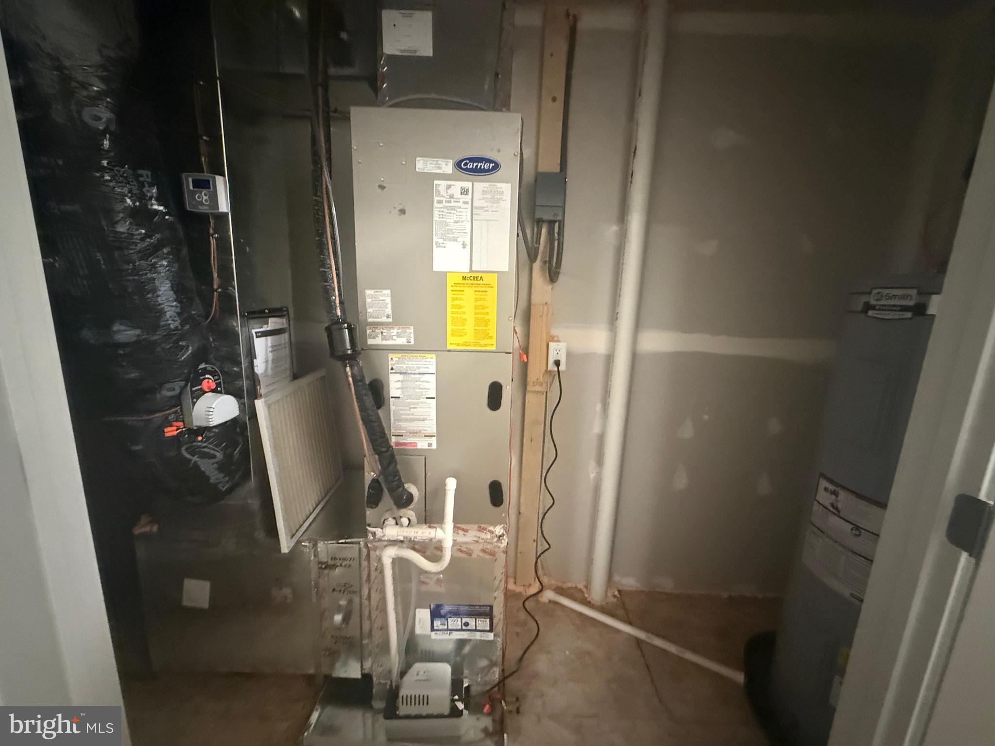 RETREAT AT WINDING CREEK - Residential Lease