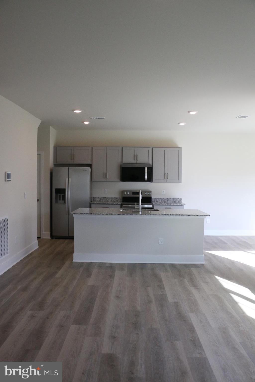 RETREAT AT WINDING CREEK - Residential Lease