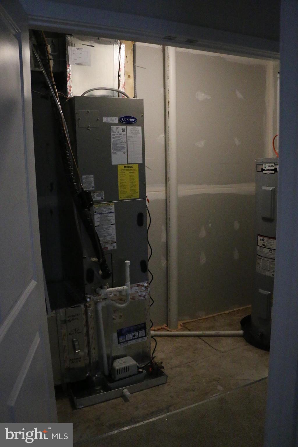 RETREAT AT WINDING CREEK - Residential Lease