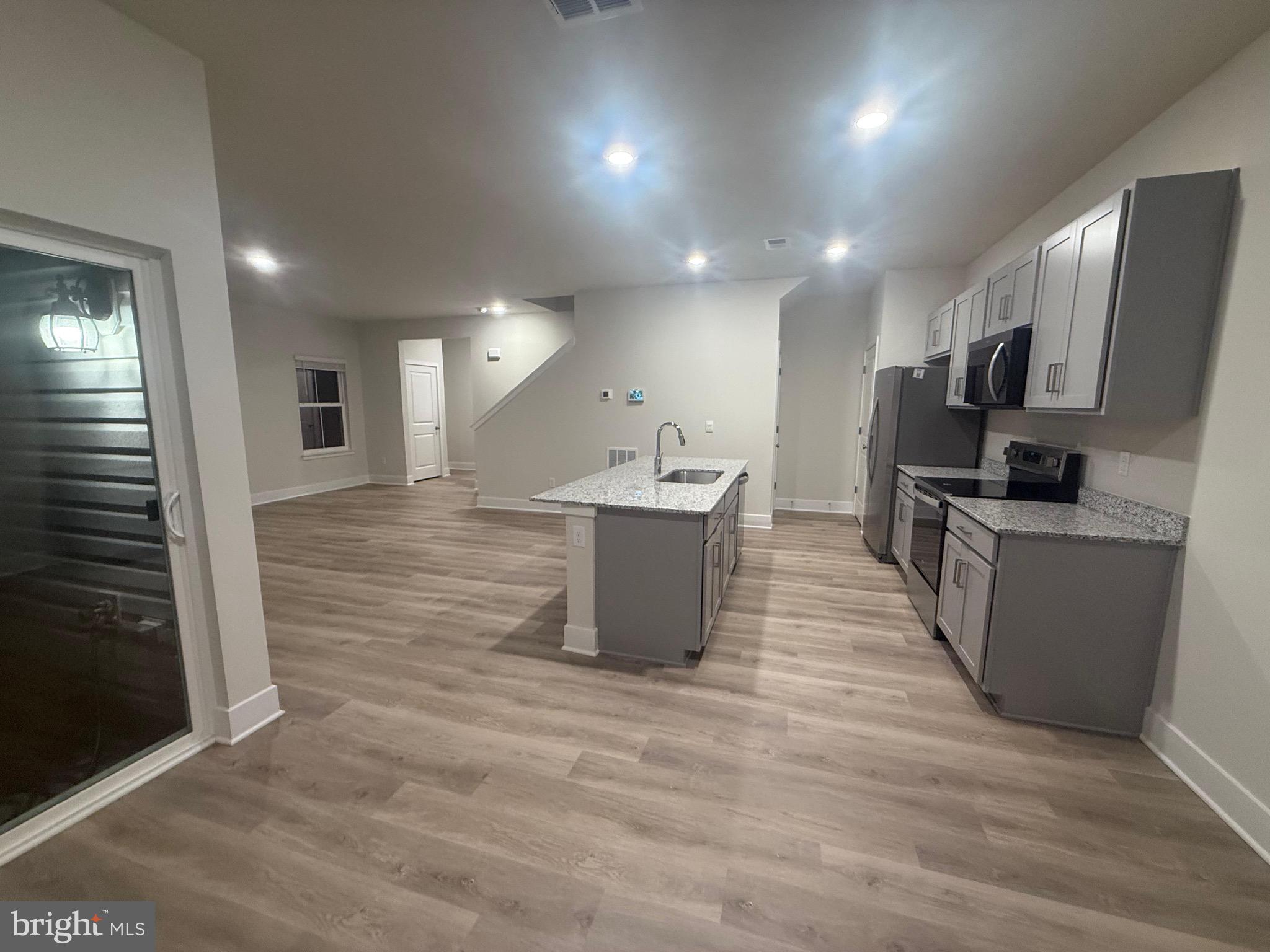 RETREAT AT WINDING CREEK - Residential Lease