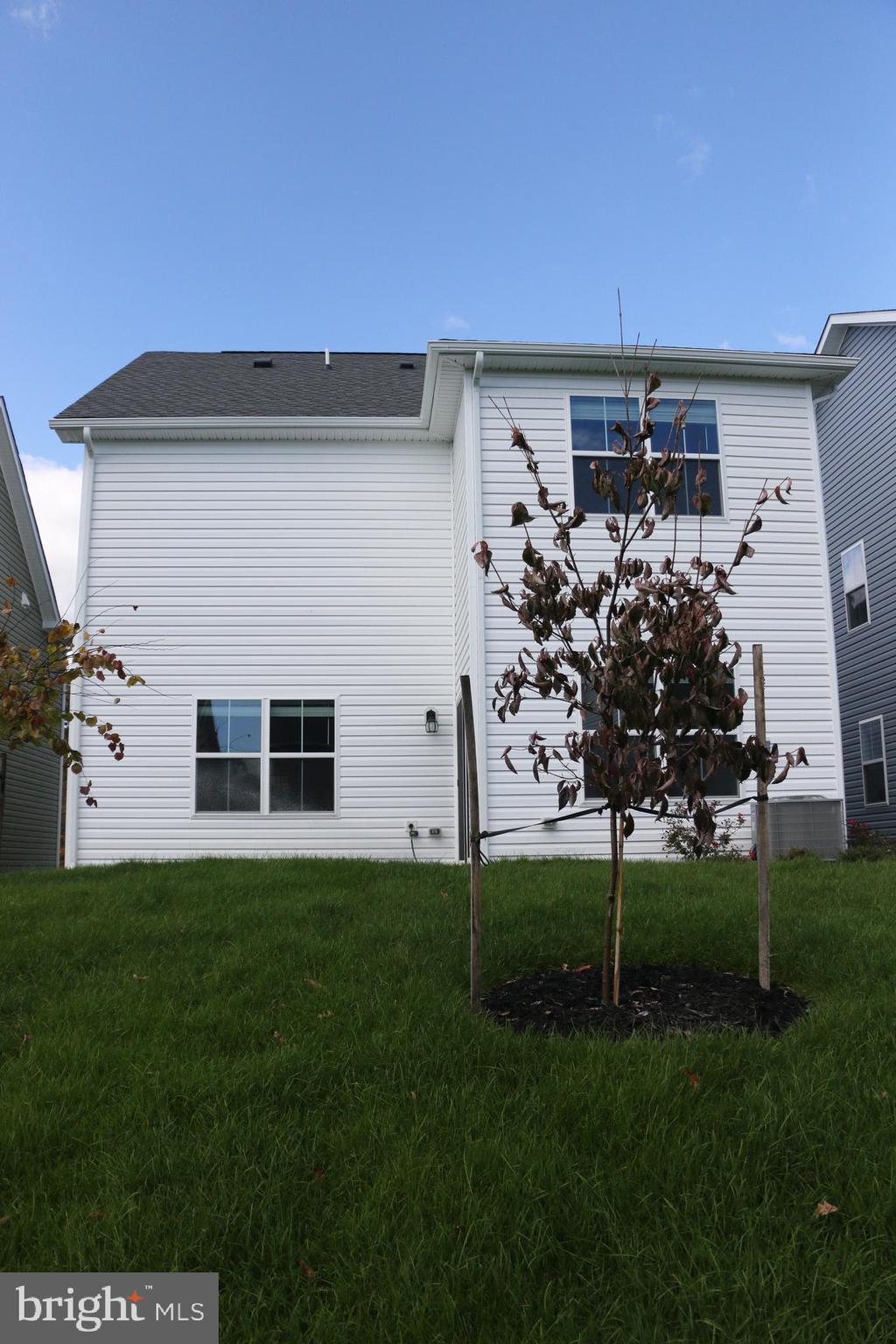 RETREAT AT WINDING CREEK - Residential Lease