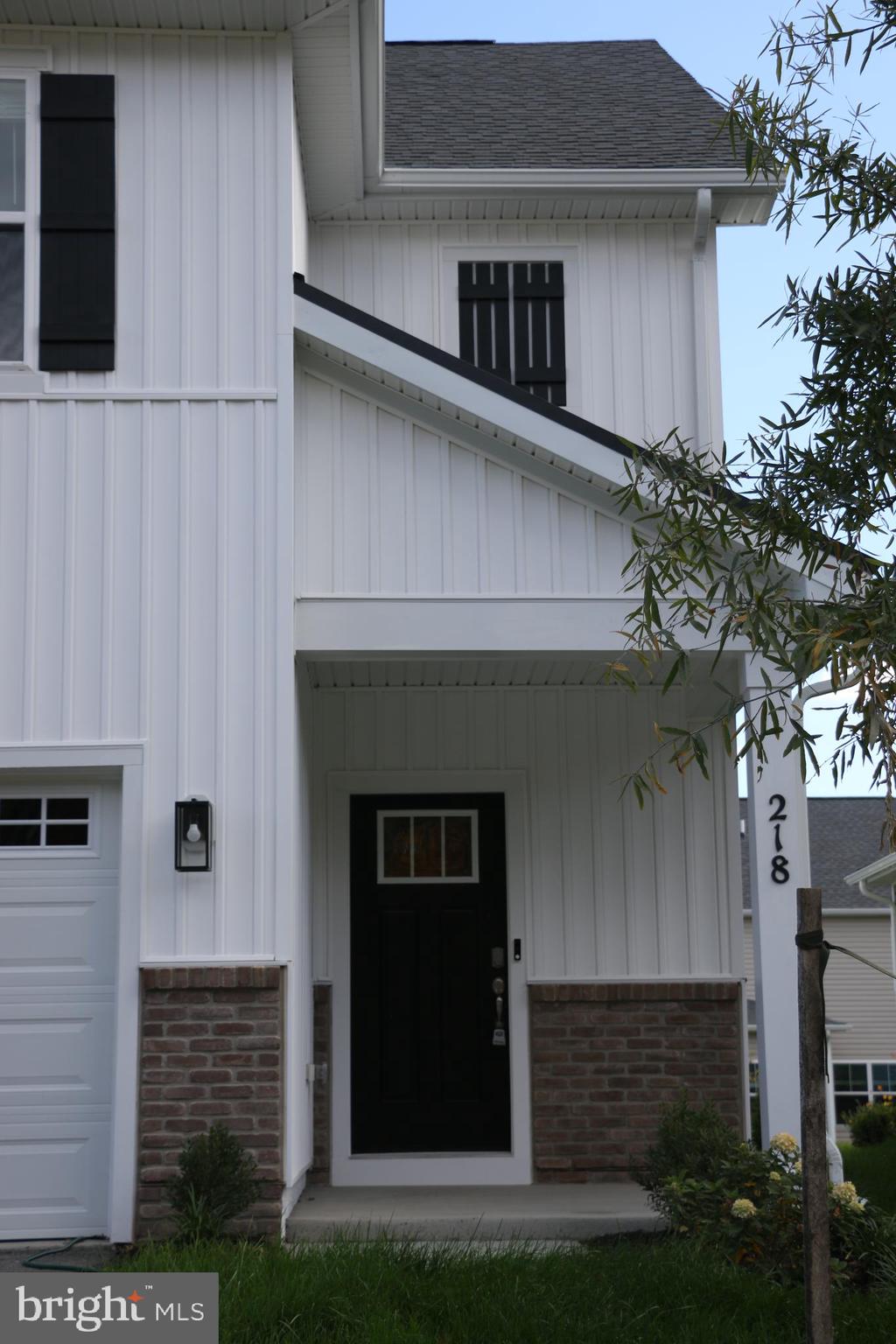 RETREAT AT WINDING CREEK - Residential Lease