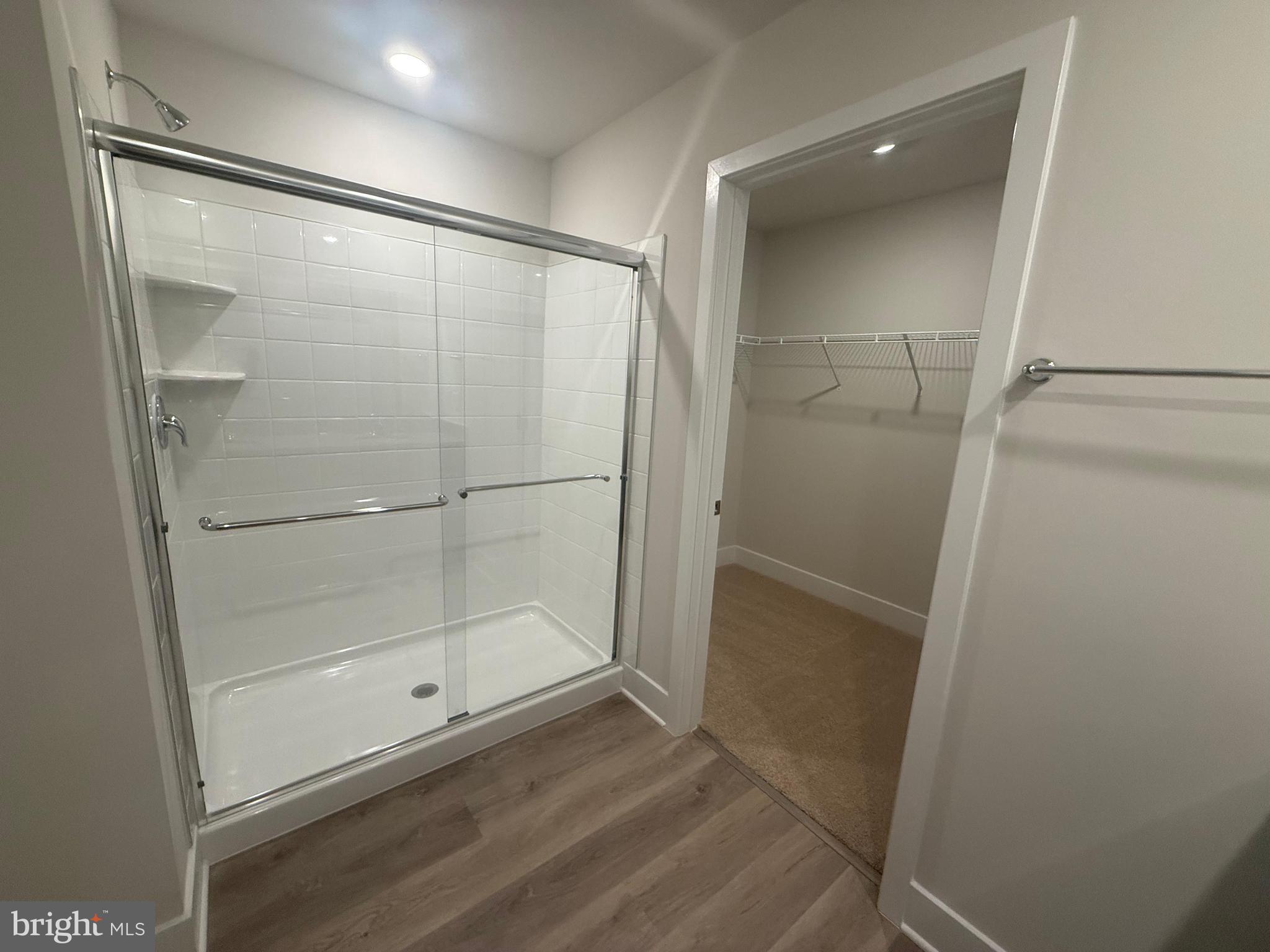 RETREAT AT WINDING CREEK - Residential Lease