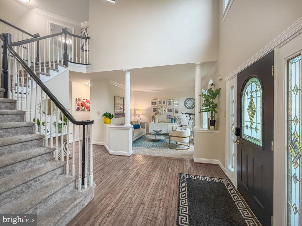 HOLLY MANOR - Residential