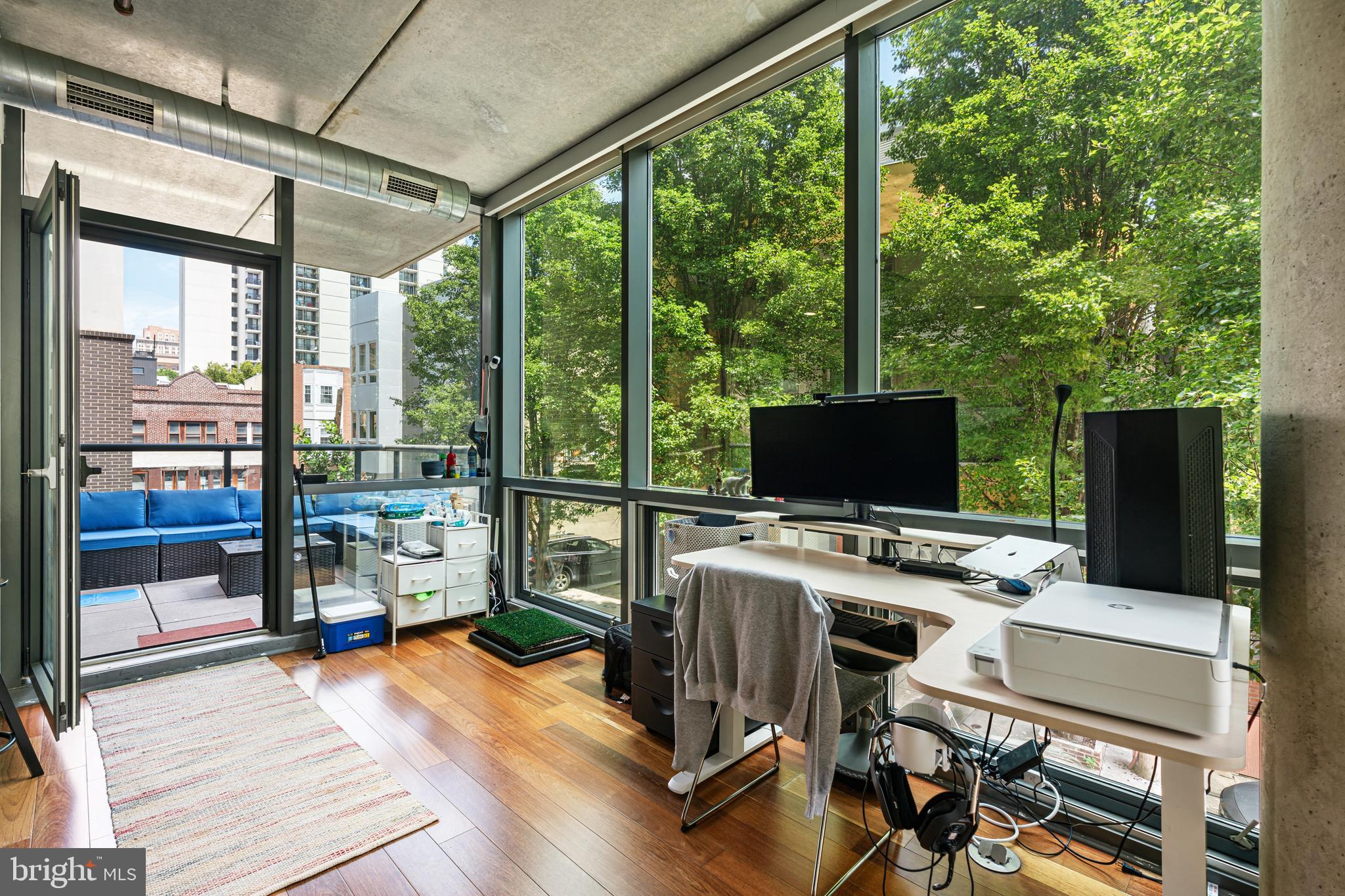 SOUTH STREET - Residential