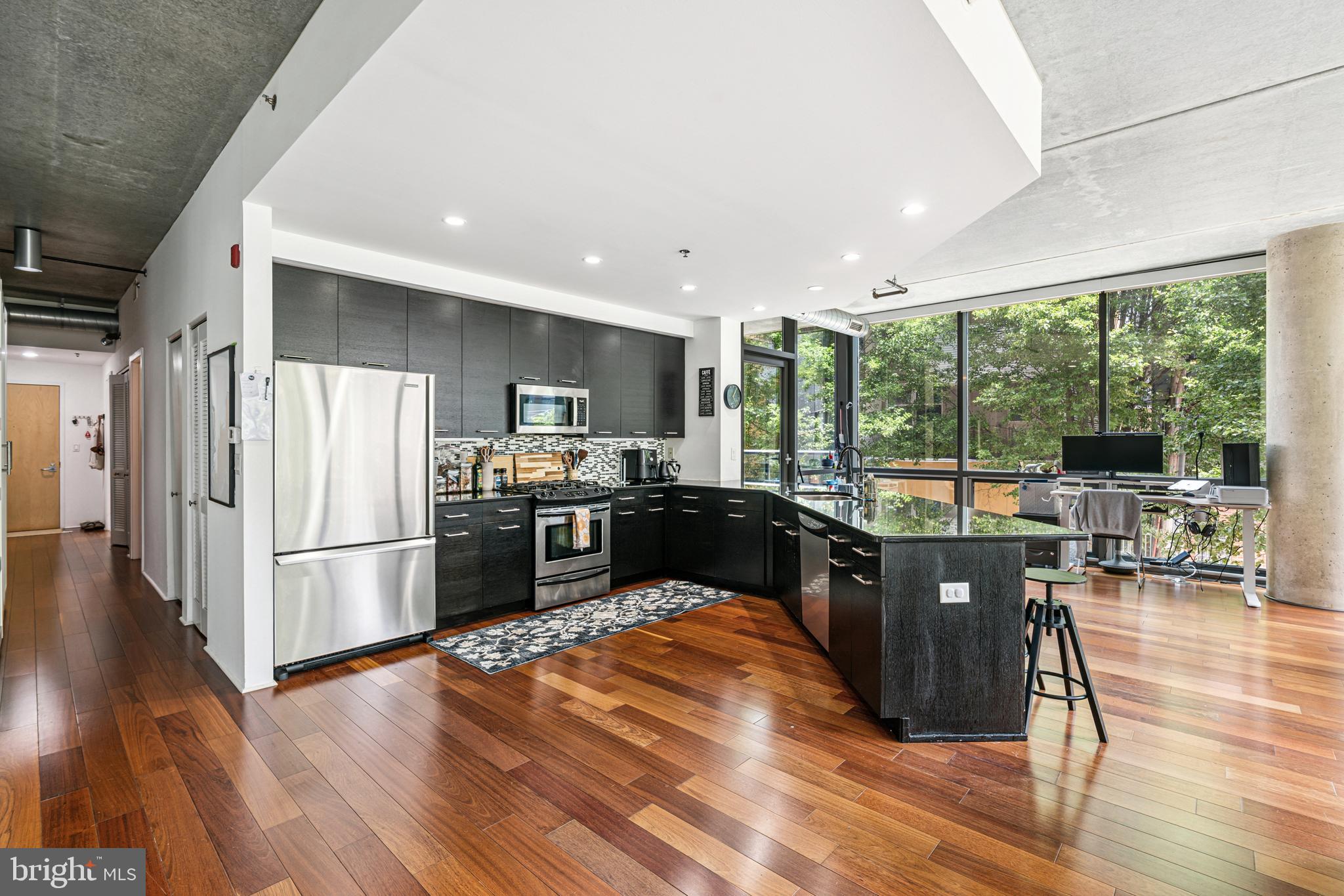 SOUTH STREET - Residential