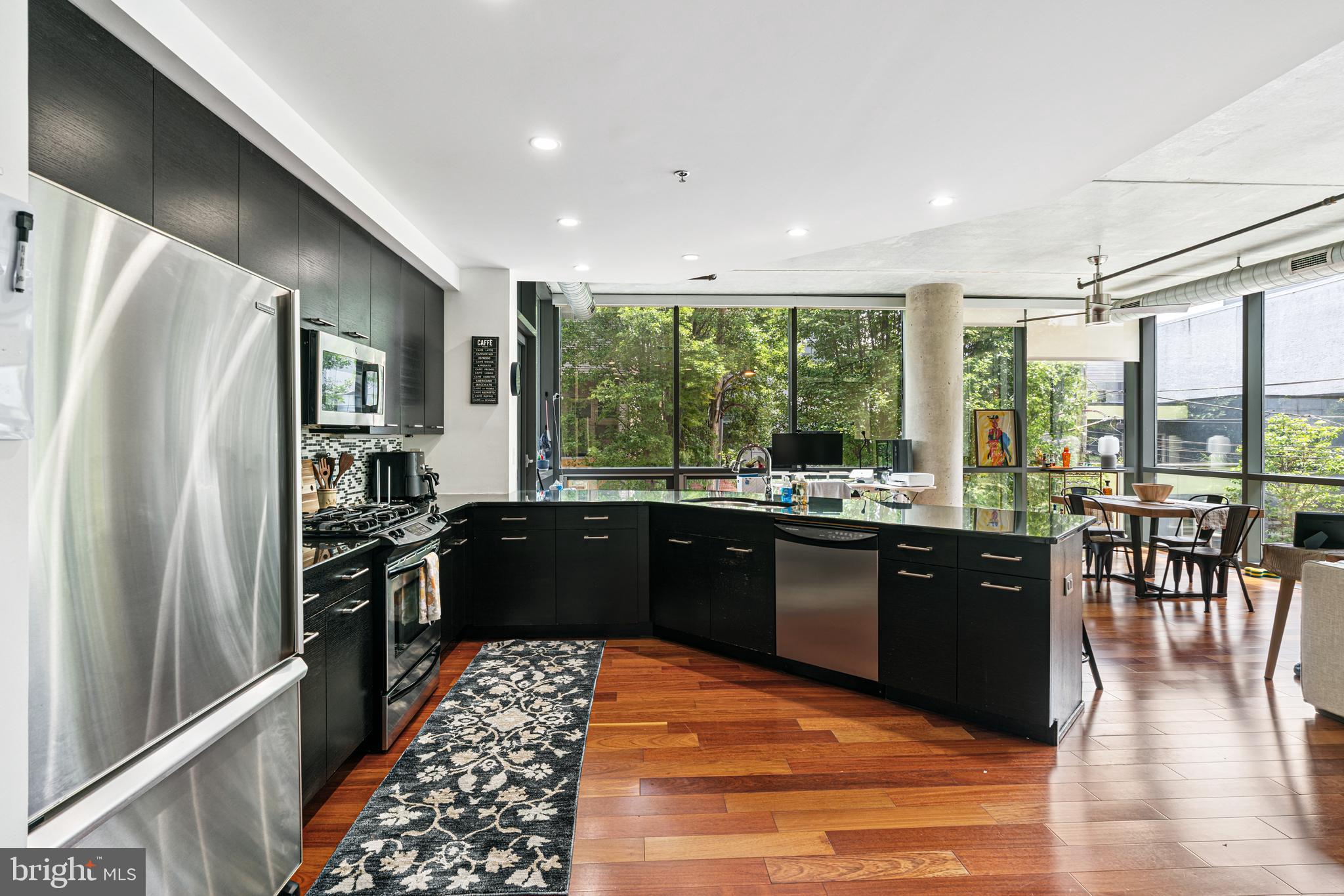 SOUTH STREET - Residential