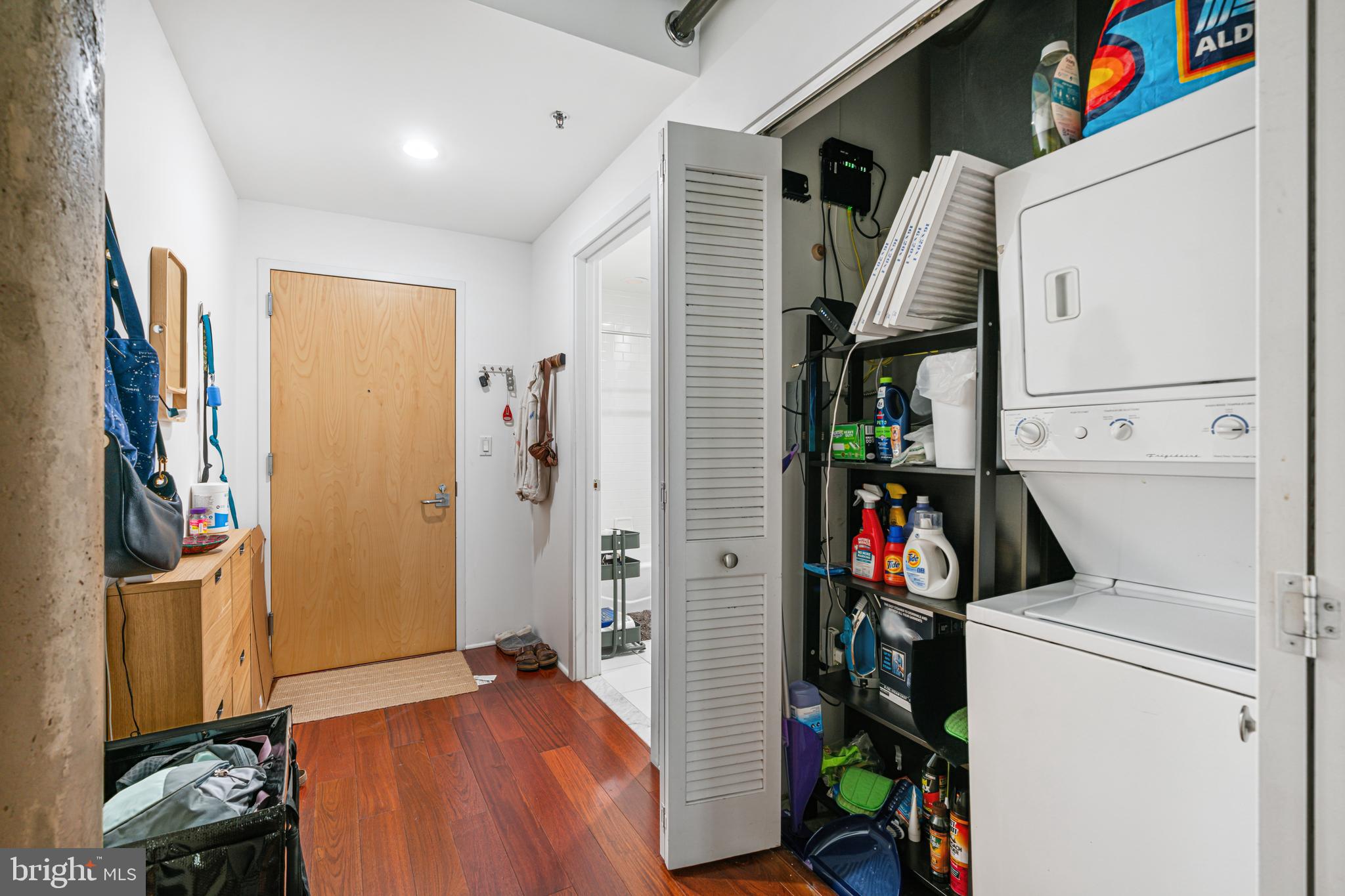 SOUTH STREET - Residential