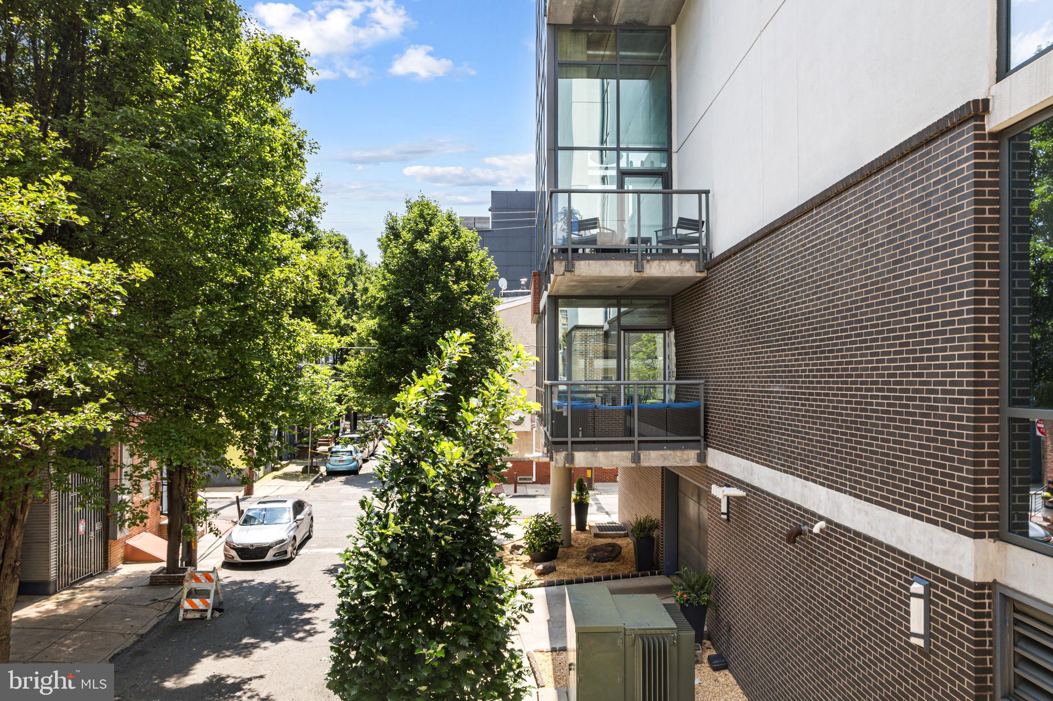 SOUTH STREET - Residential