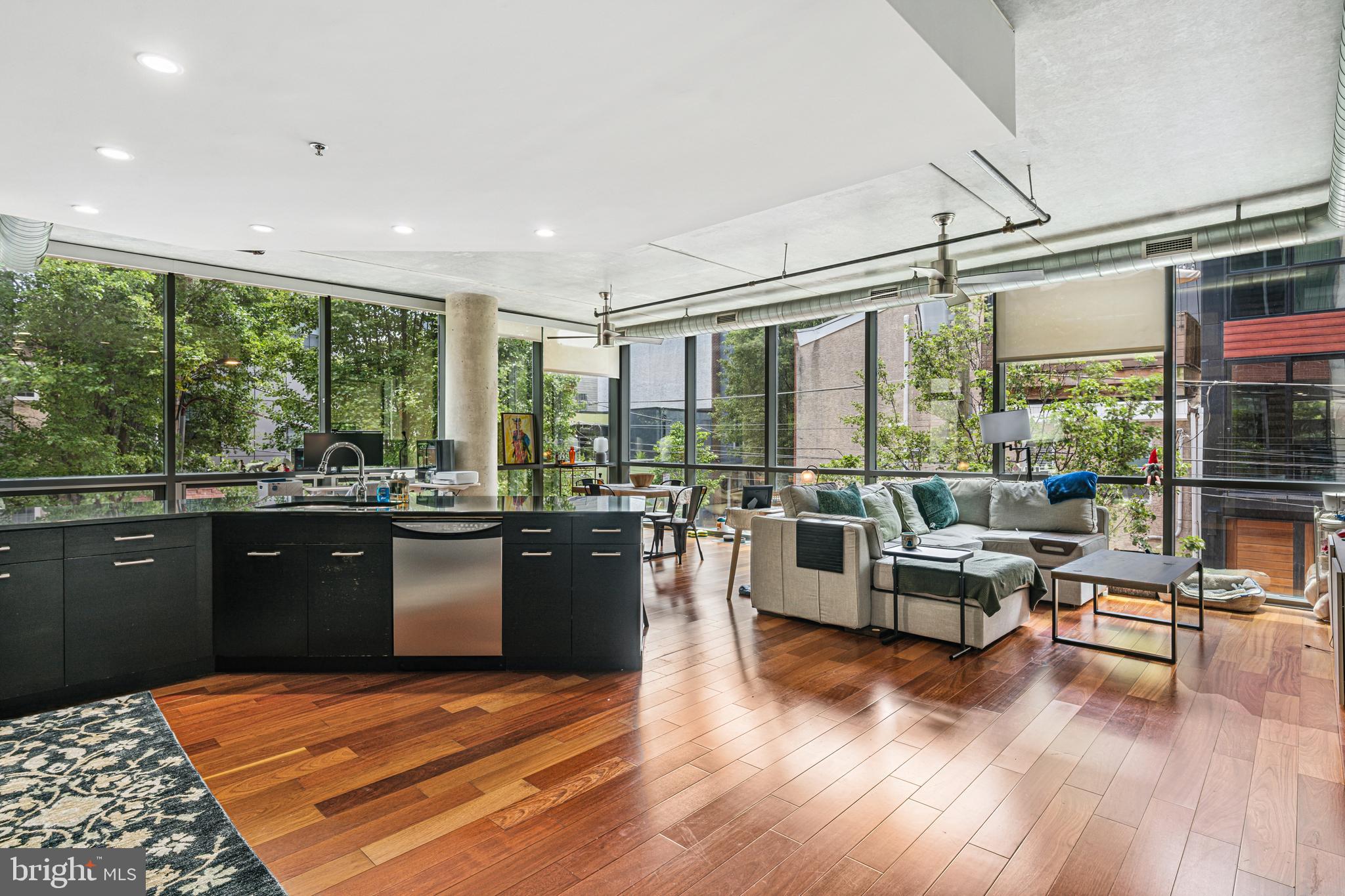 SOUTH STREET - Residential