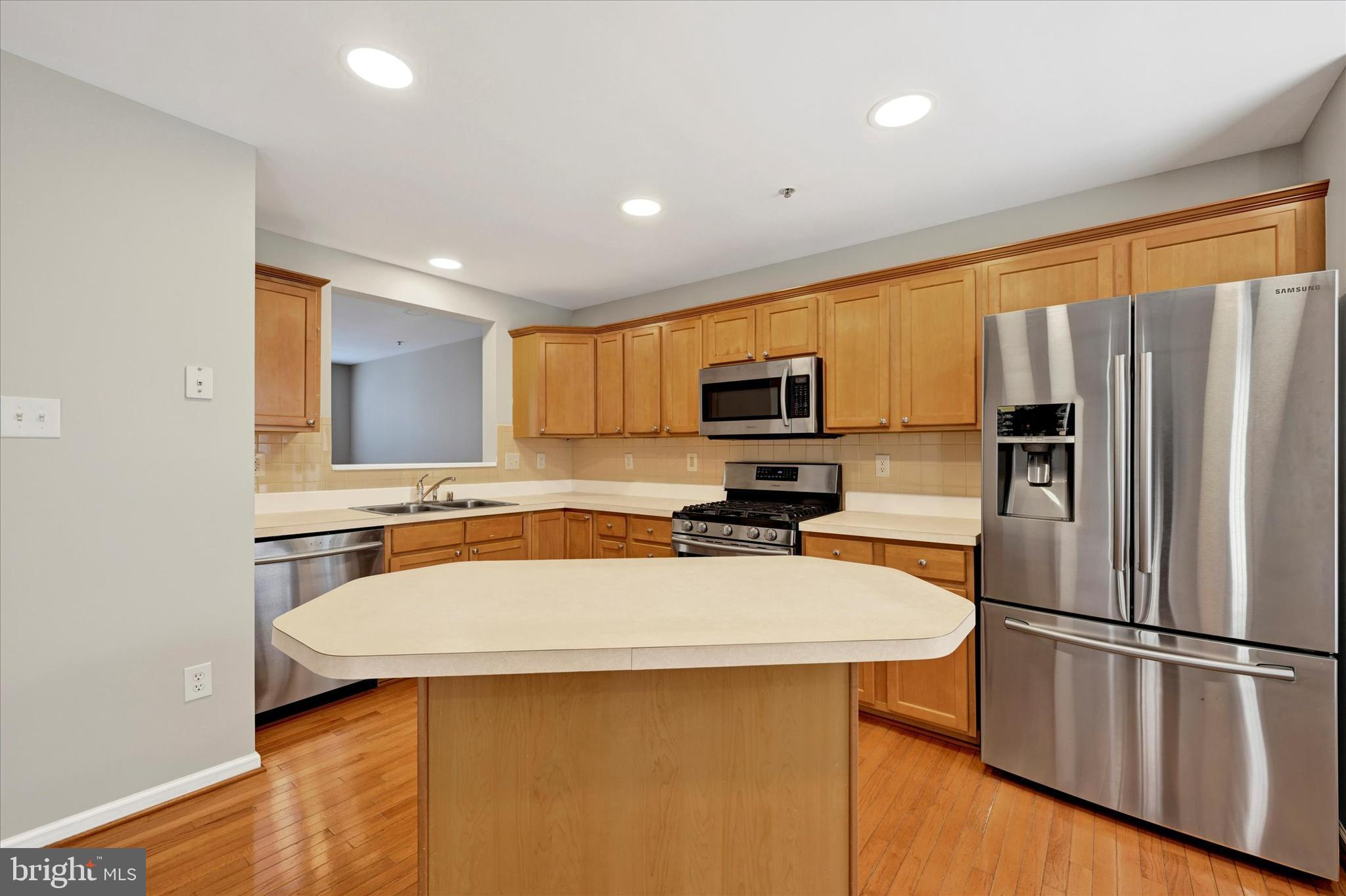 THE OAKS AT WATERS EDGE - Residential Lease