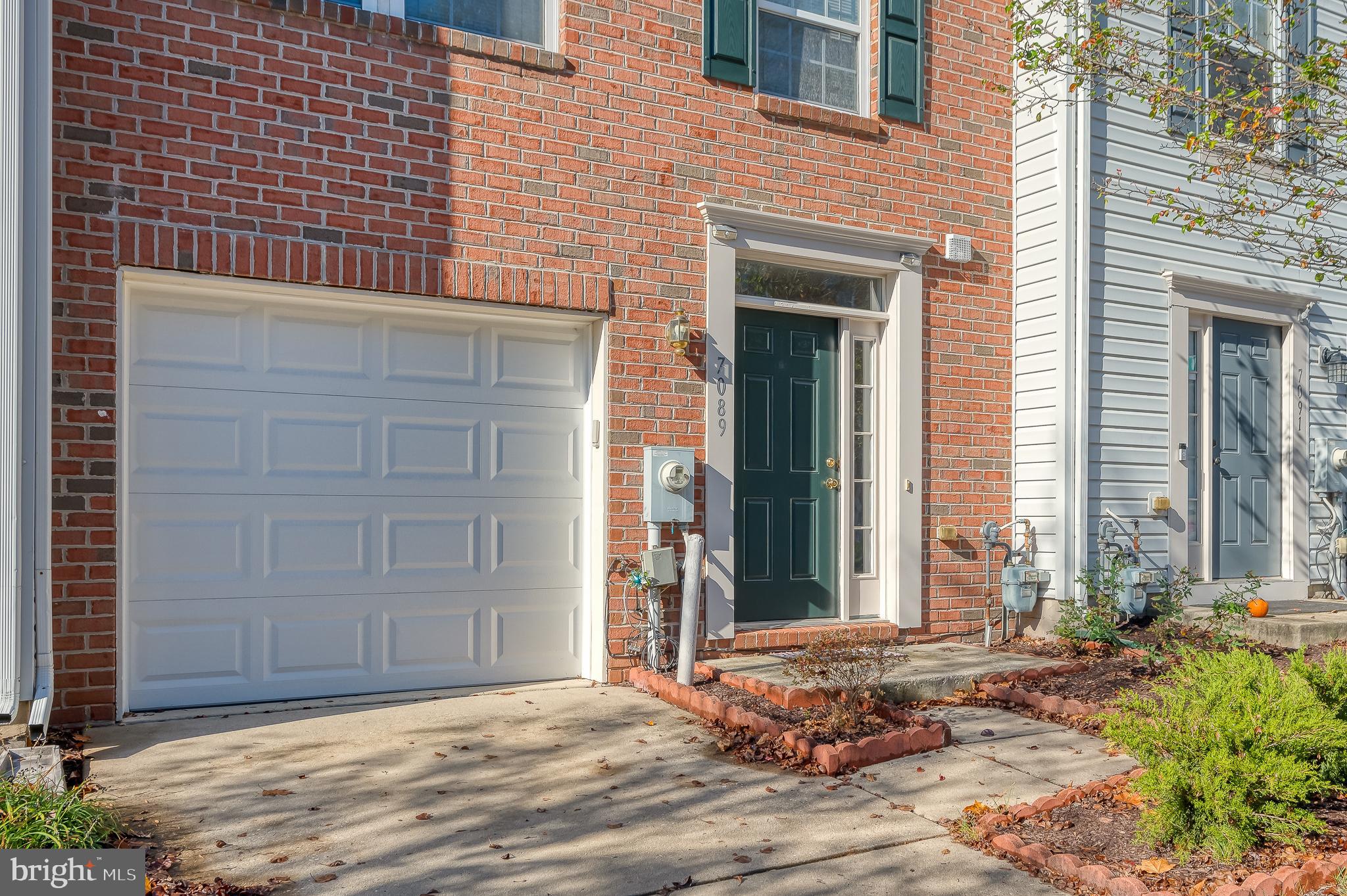 THE OAKS AT WATERS EDGE - Residential Lease