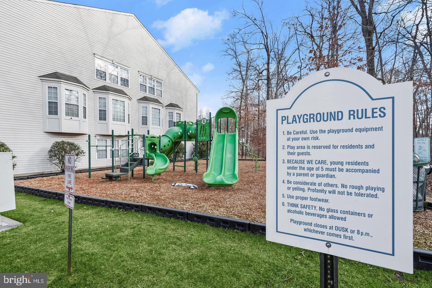 THE OAKS AT WATERS EDGE - Residential Lease