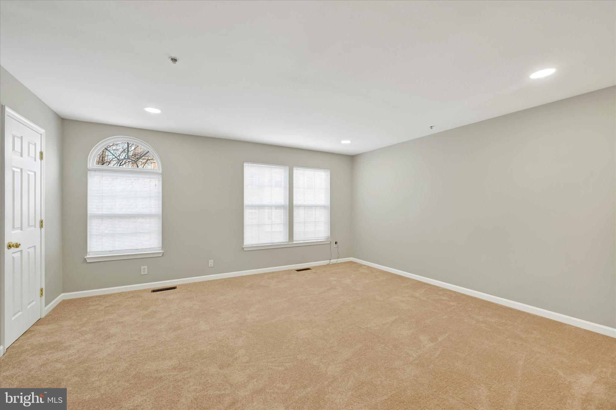 THE OAKS AT WATERS EDGE - Residential Lease